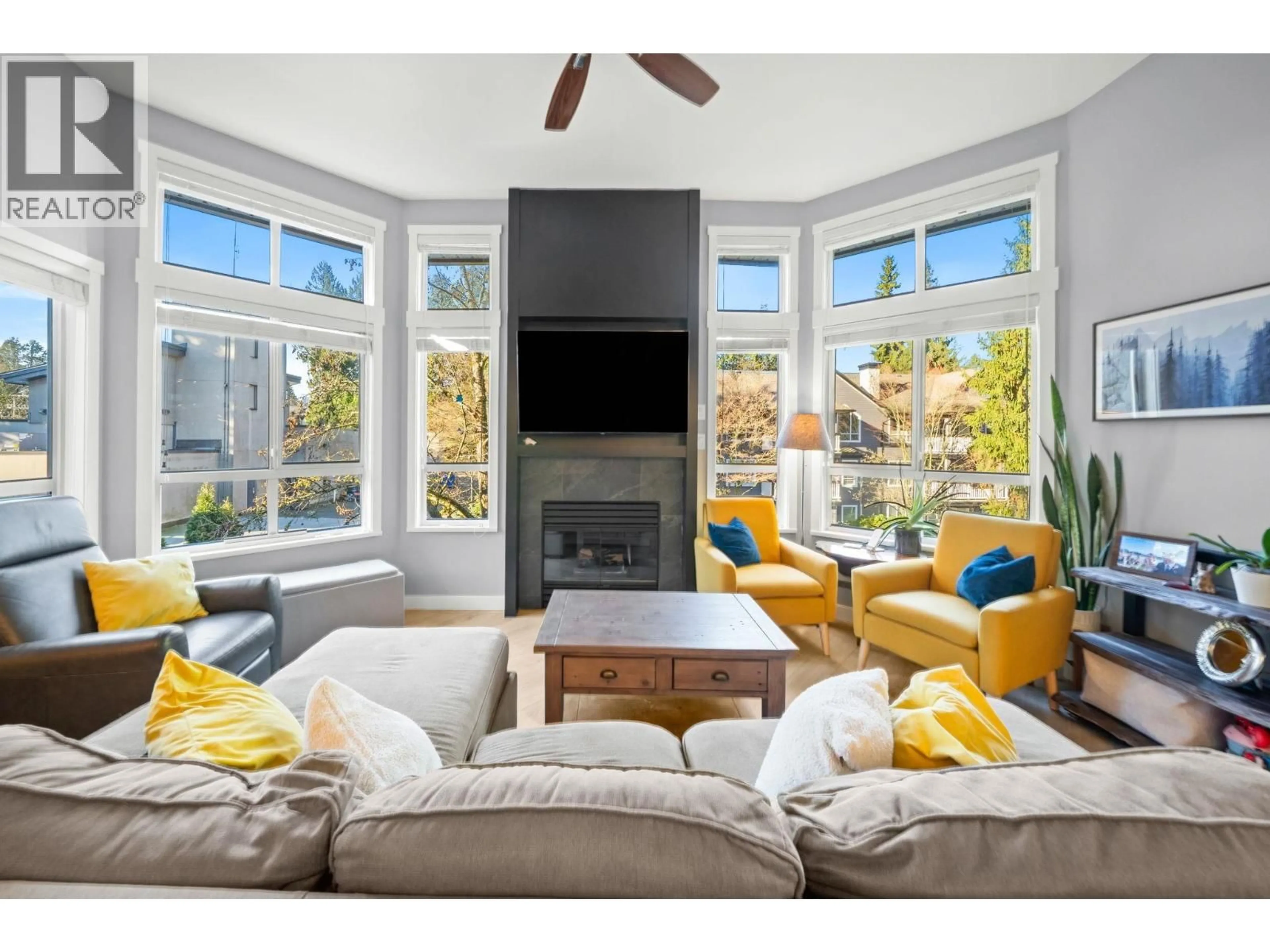 Living room with furniture, unknown for 311 - 1150 LYNN VALLEY ROAD, North Vancouver British Columbia V7J1Z9