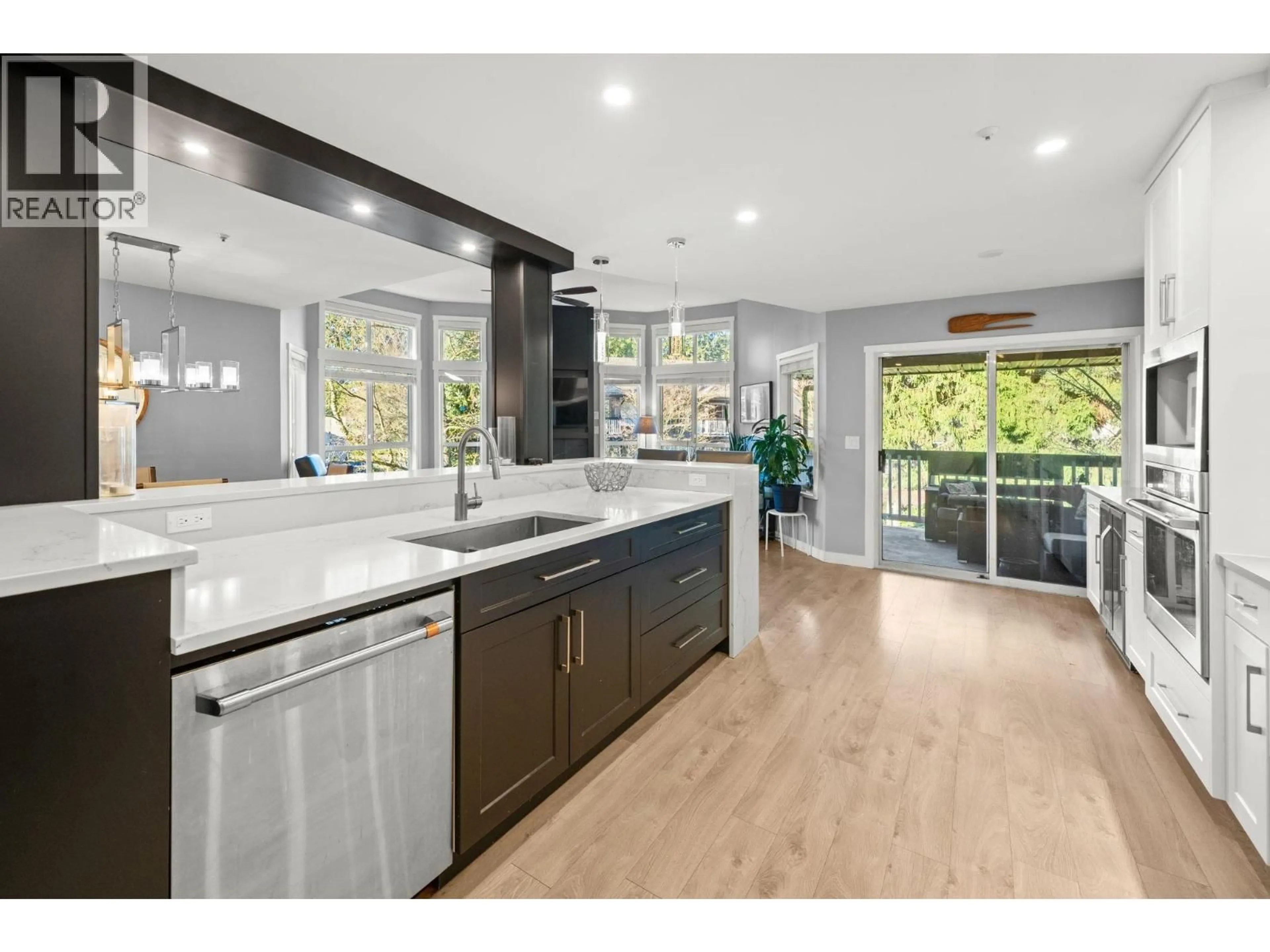 Open concept kitchen, unknown for 311 - 1150 LYNN VALLEY ROAD, North Vancouver British Columbia V7J1Z9