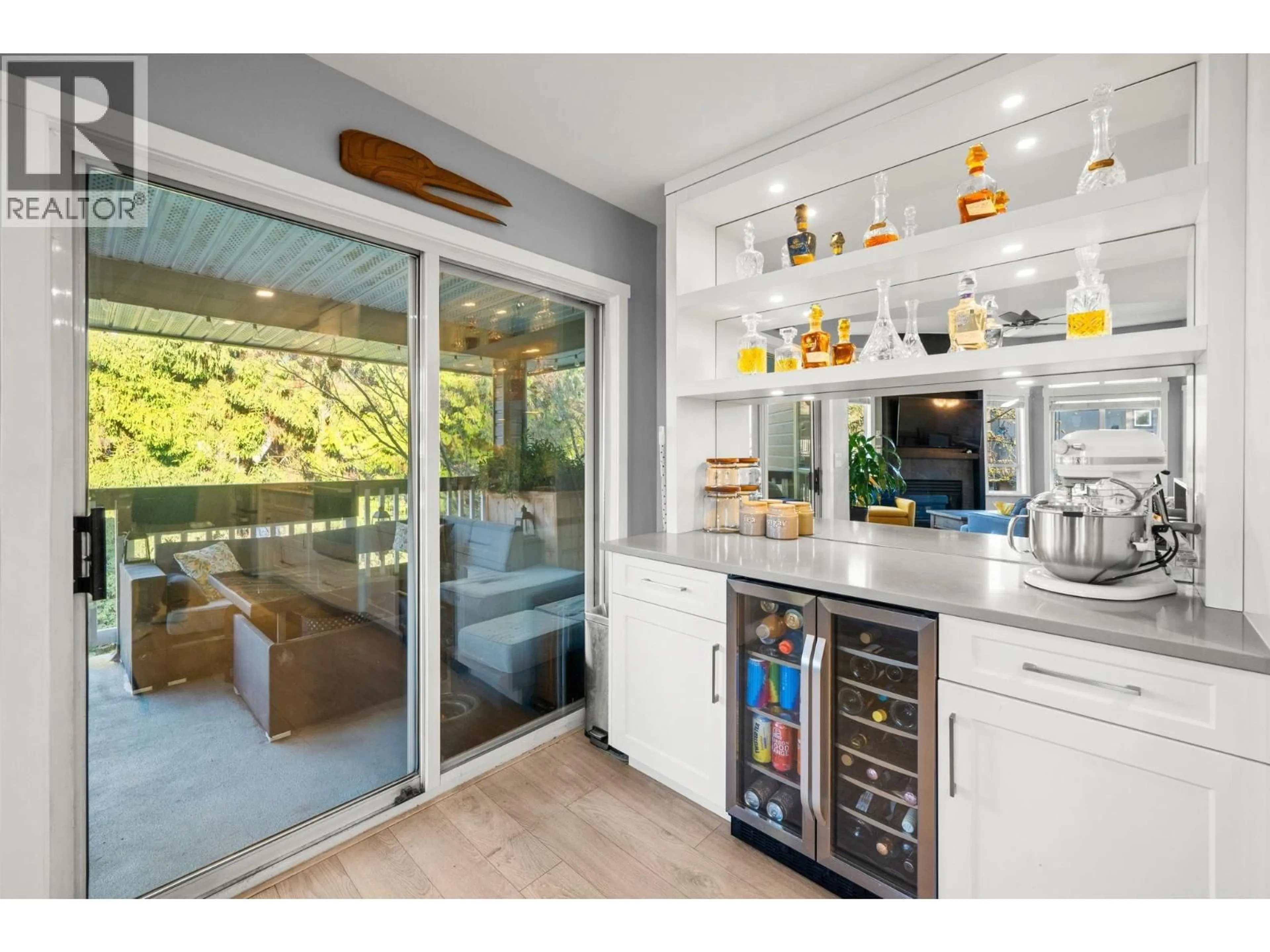 Contemporary kitchen, unknown for 311 - 1150 LYNN VALLEY ROAD, North Vancouver British Columbia V7J1Z9