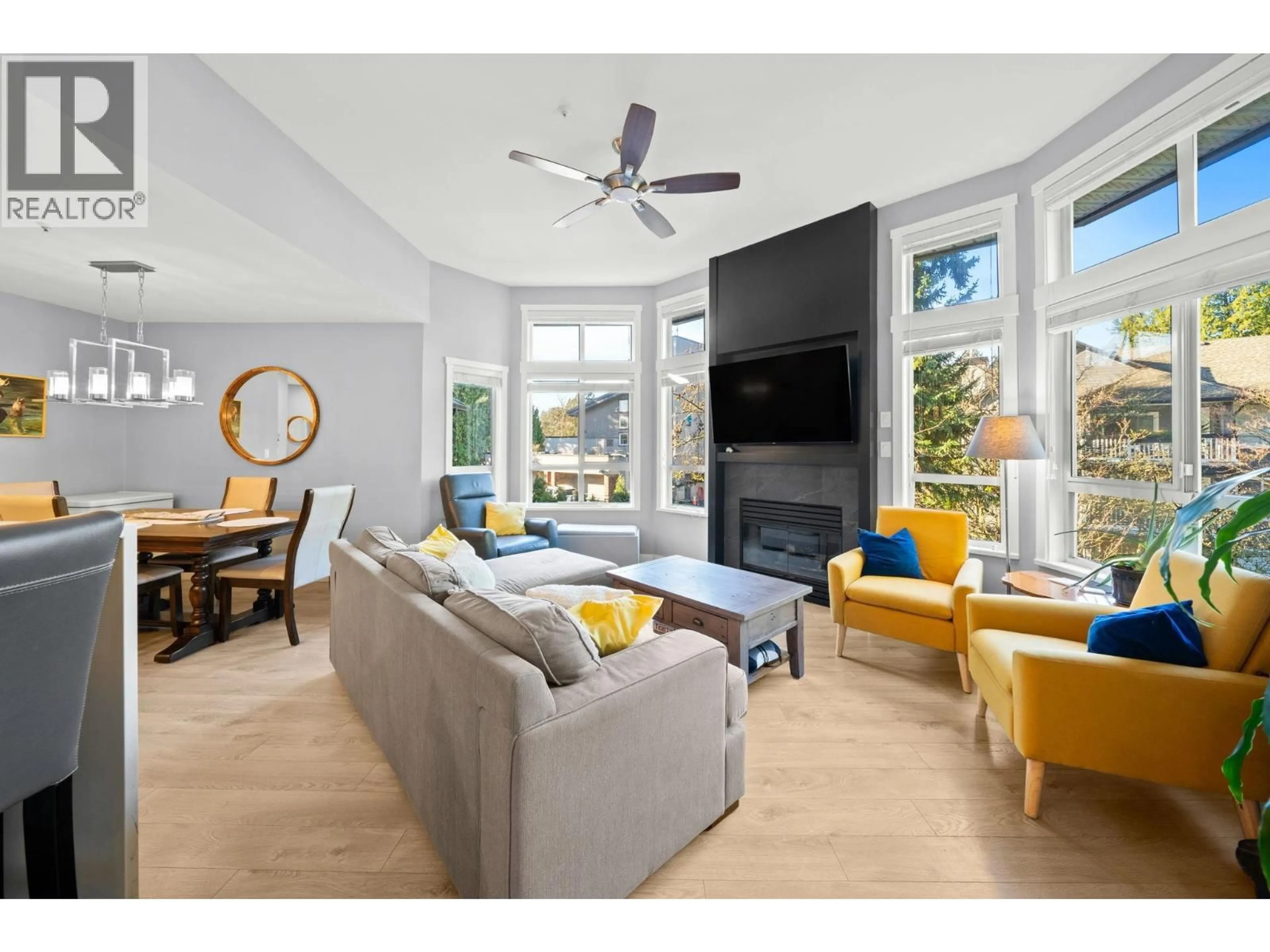 Living room with furniture, unknown for 311 - 1150 LYNN VALLEY ROAD, North Vancouver British Columbia V7J1Z9