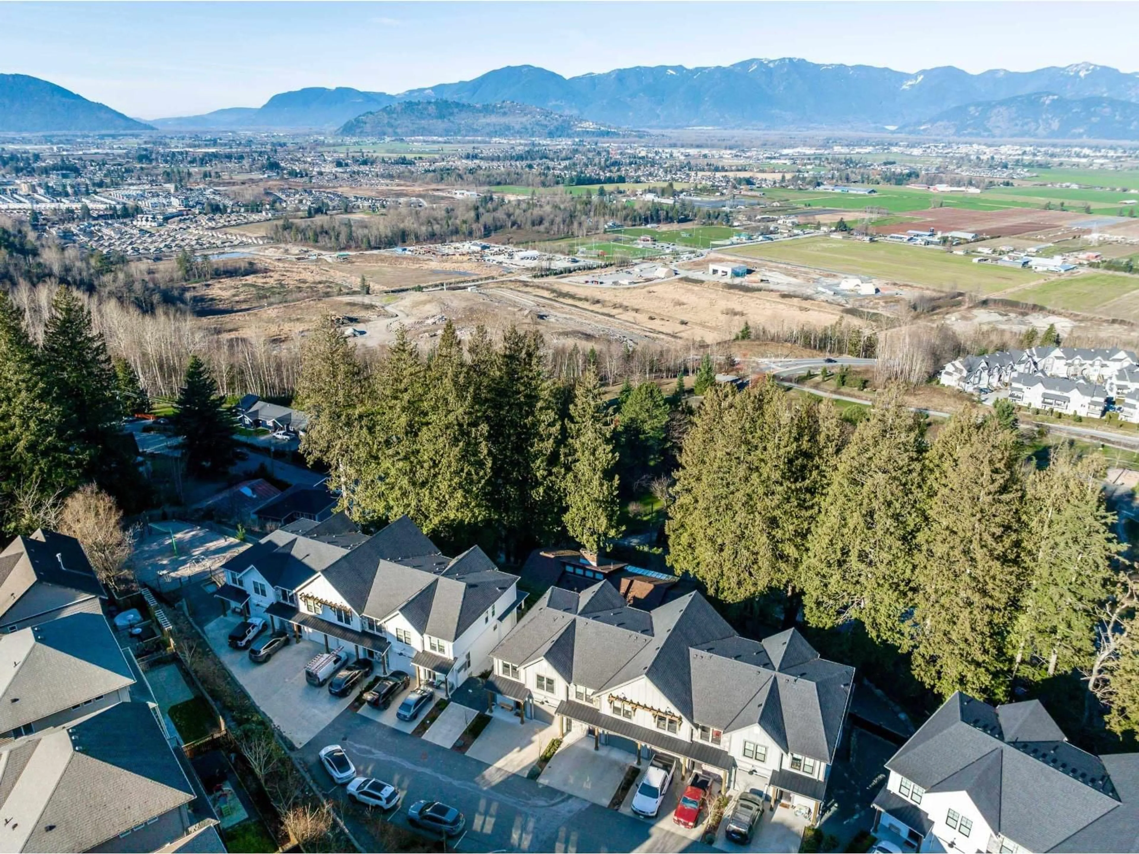 A pic from outside/outdoor area/front of a property/back of a property/a pic from drone, mountain view for 23 - 47203 VISTA PLACE, Chilliwack British Columbia V2R6E2