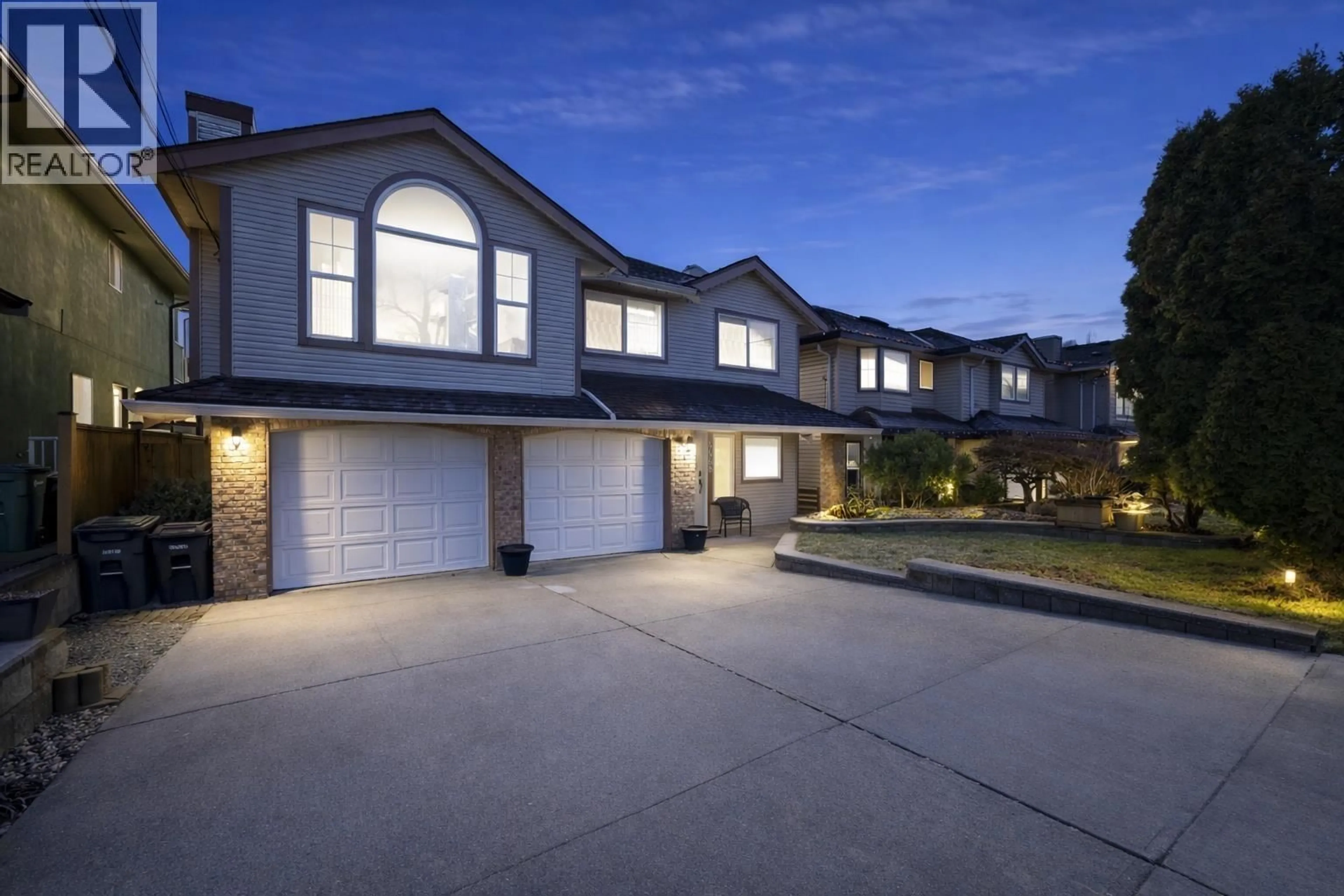 Unknown for 4468 GRAVELEY STREET, Burnaby British Columbia V5C3T8