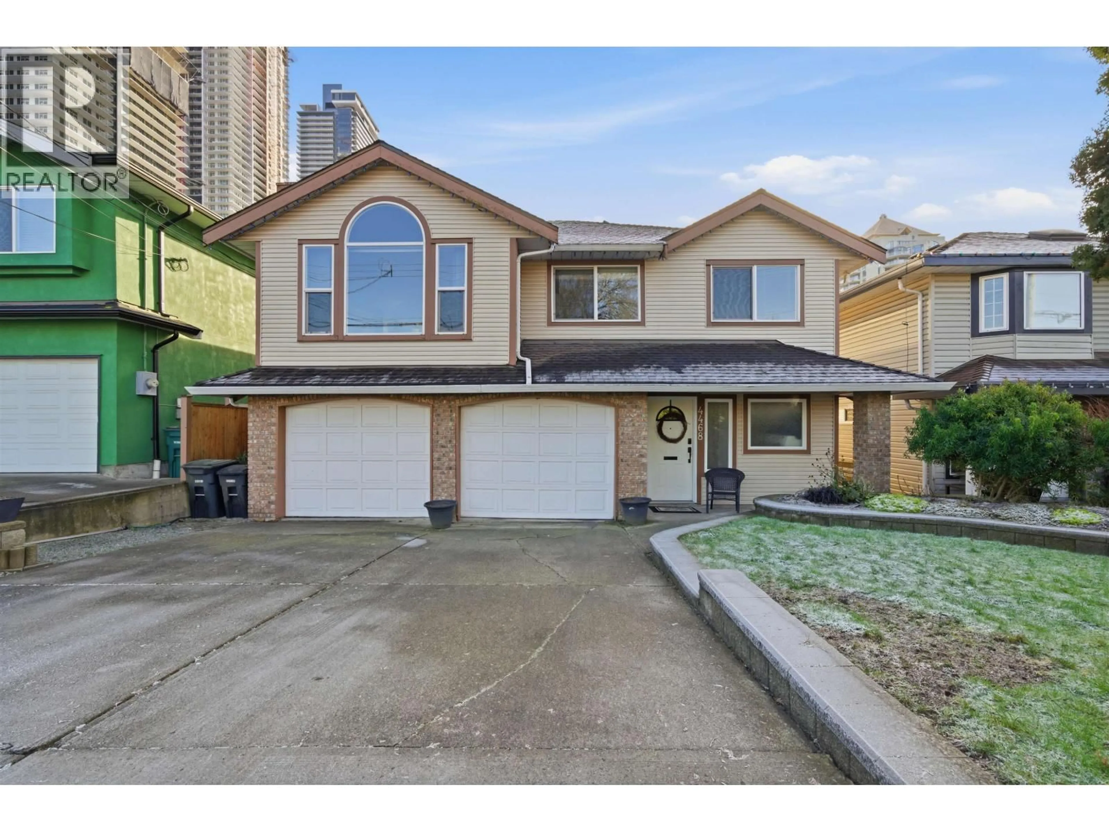 Home with vinyl exterior material, street for 4468 GRAVELEY STREET, Burnaby British Columbia V5C3T8