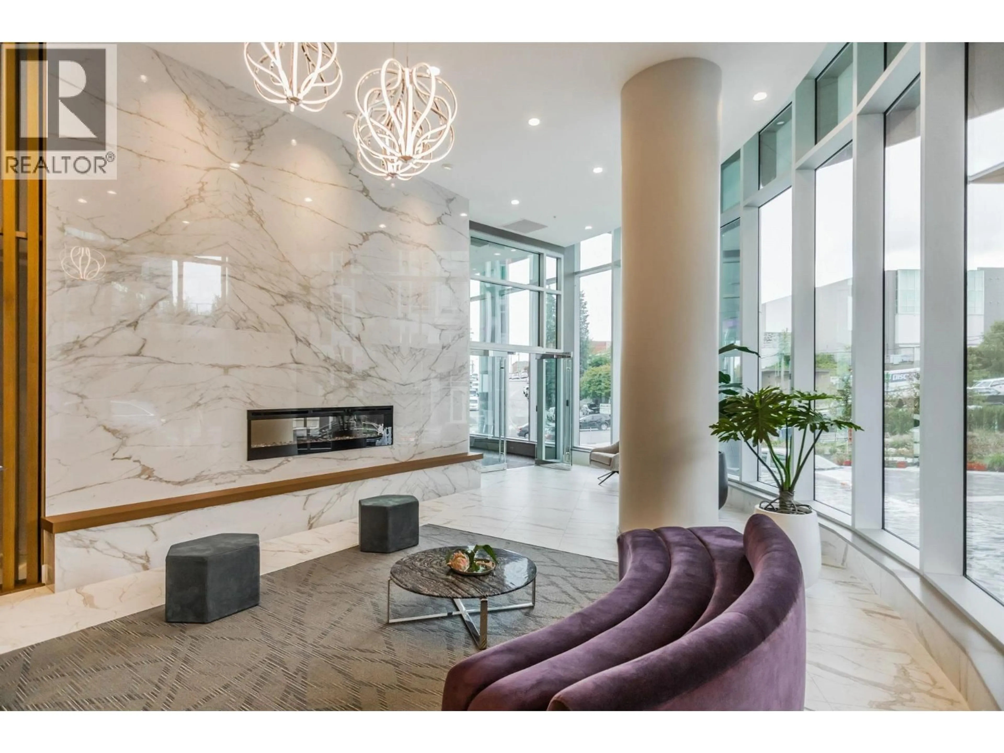 Lobby for 601 - 1788 GILMORE AVENUE, Burnaby British Columbia V5C0L5