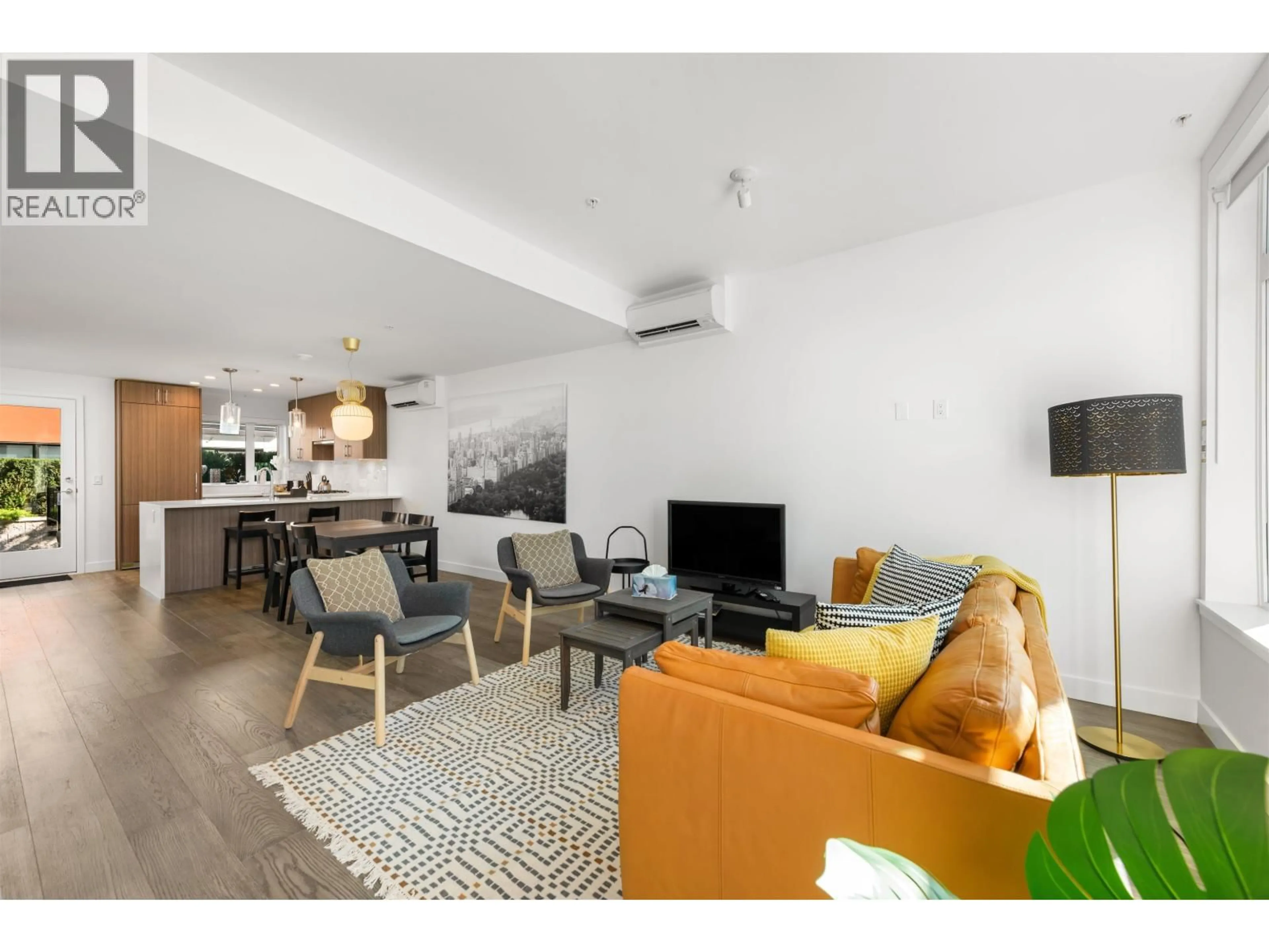 Living room with furniture, unknown for 561 29TH AVENUE, Vancouver British Columbia V5Z2H8