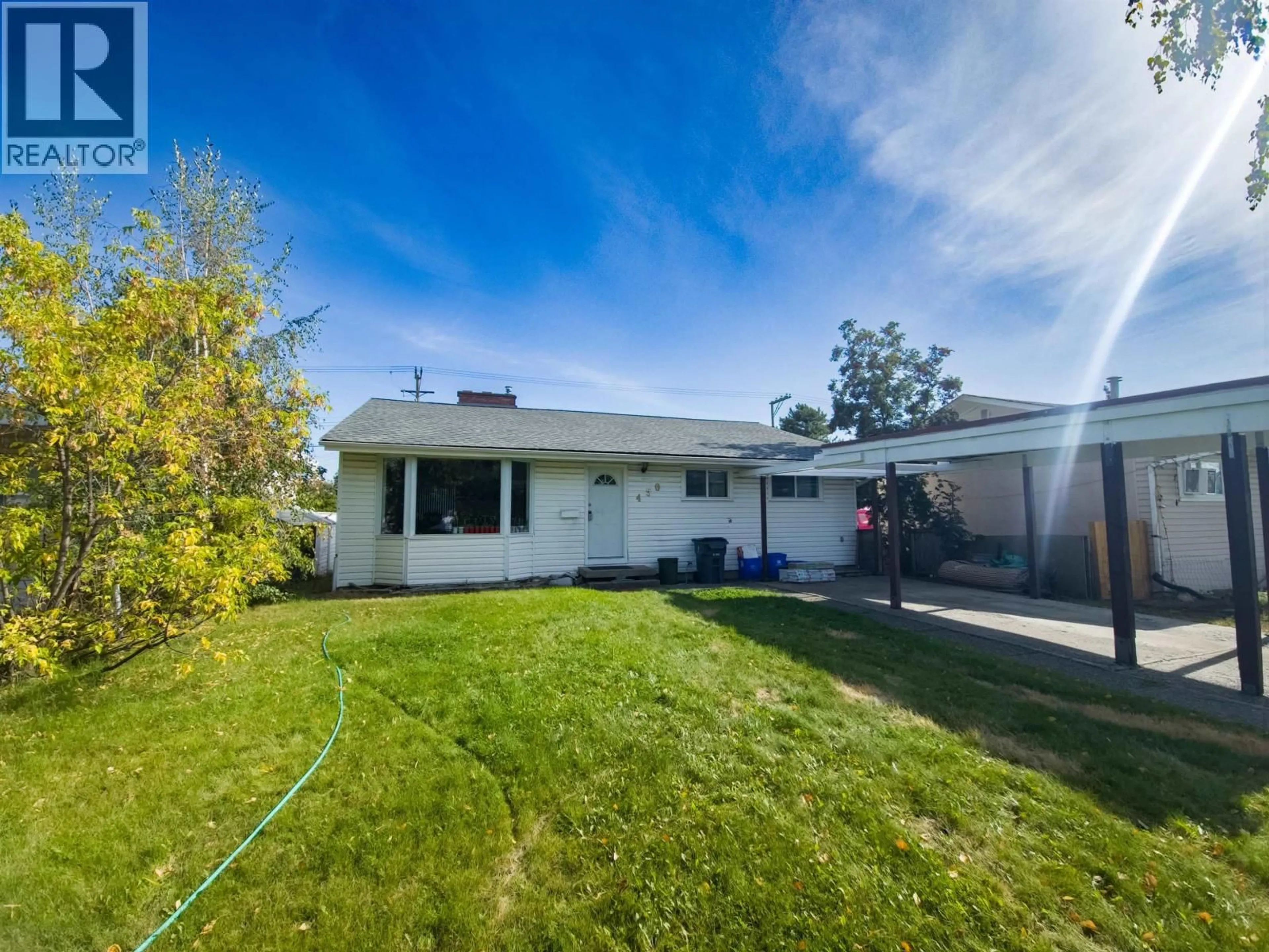 A pic from outside/outdoor area/front of a property/back of a property/a pic from drone, street for 450 KELLY STREET, Prince George British Columbia V2M3K5