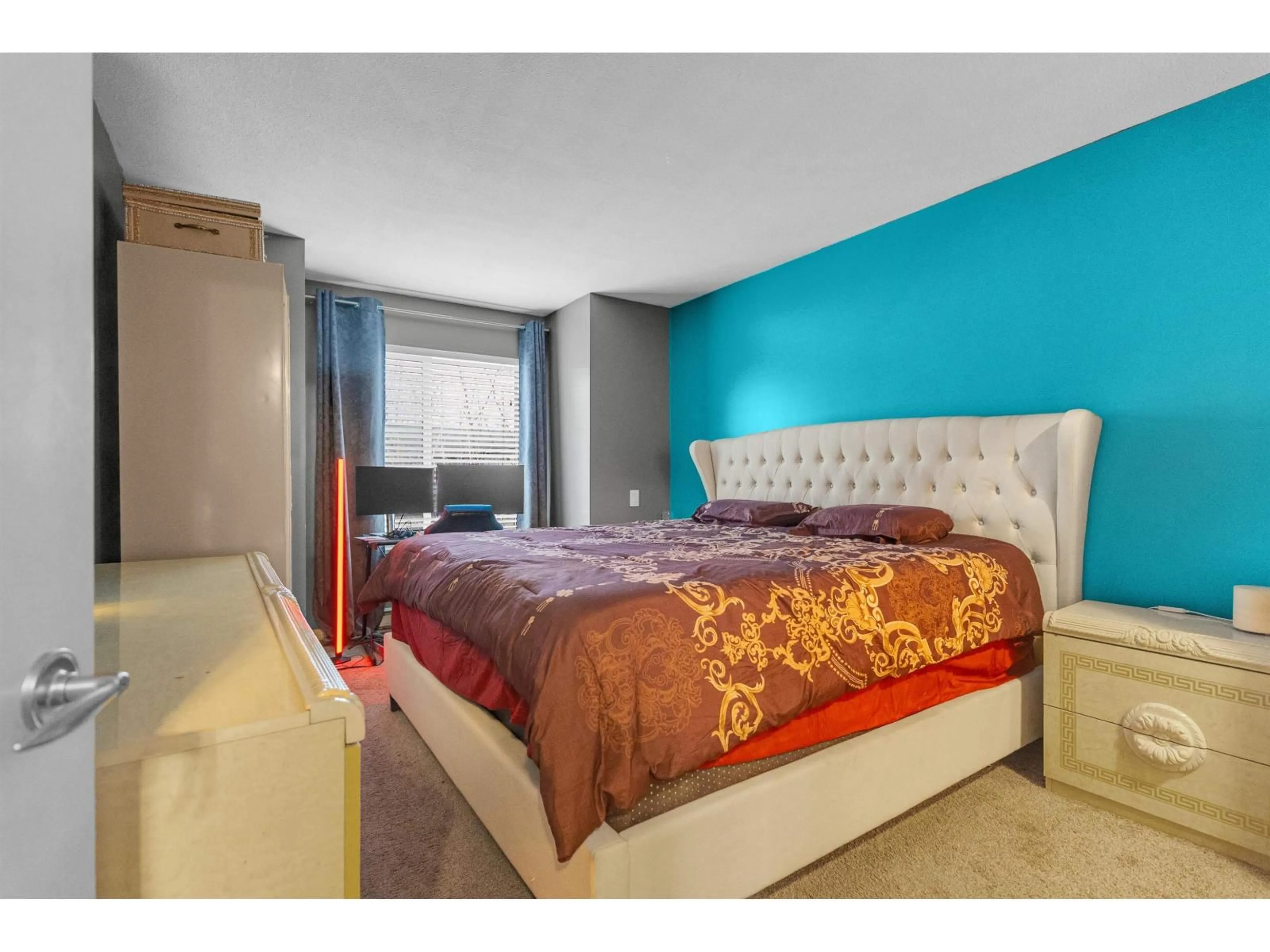 Bedroom with bed, unknown for 49 - 18701 66 AVENUE, Surrey British Columbia V3S4P3