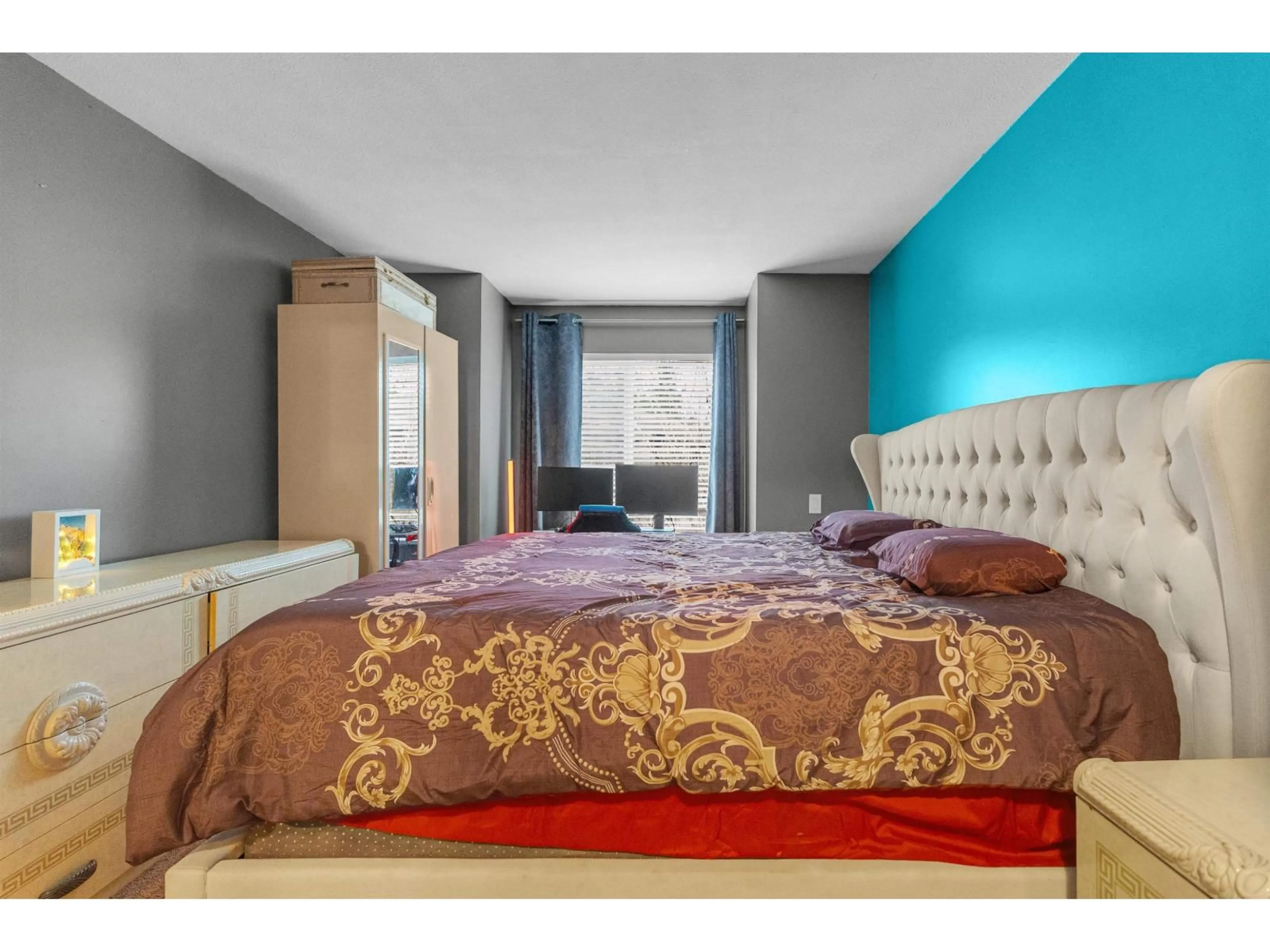 Bedroom with bed, unknown for 49 - 18701 66 AVENUE, Surrey British Columbia V3S4P3