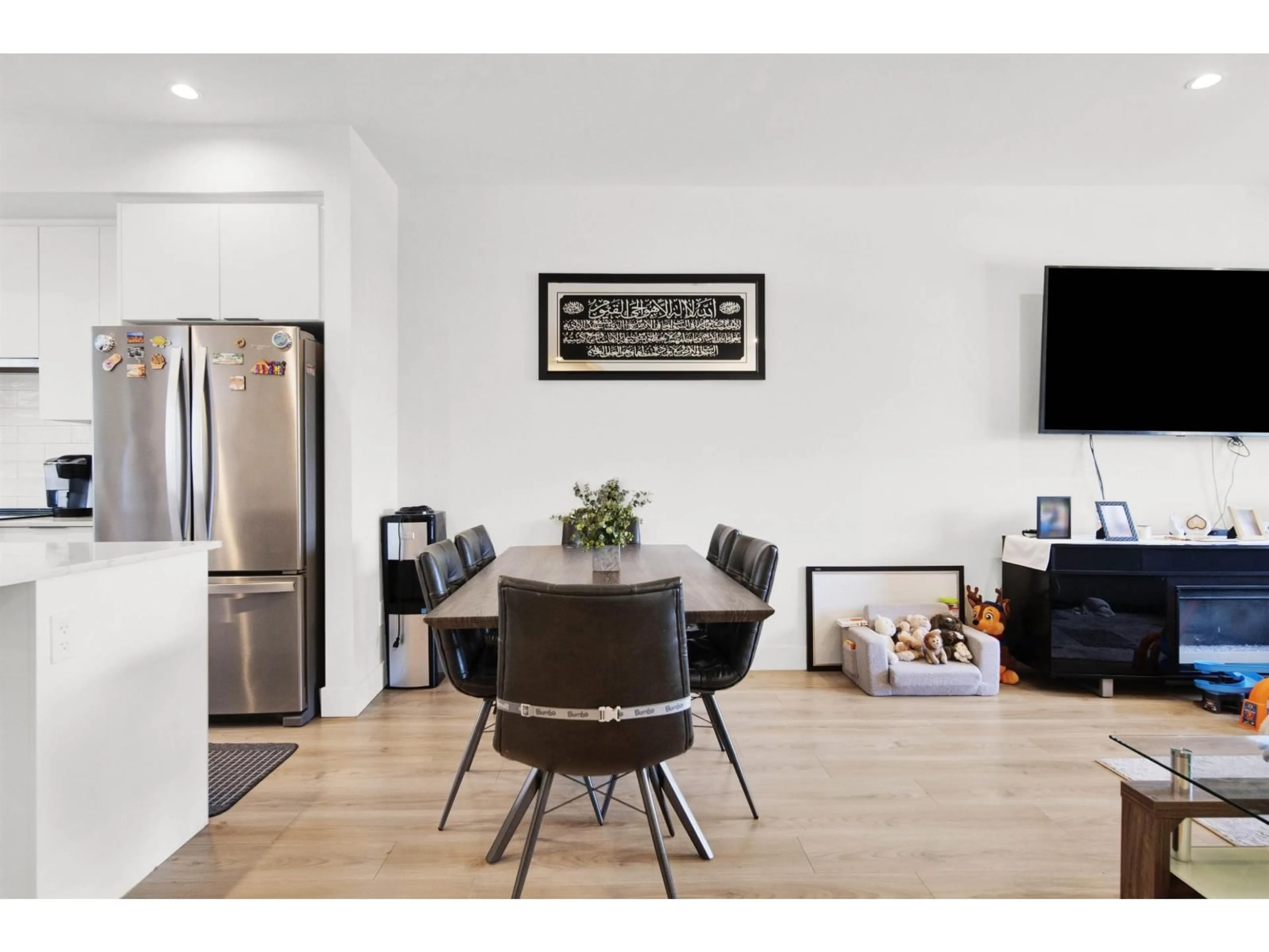 Unknown for 10 - 19255 ALOHA DRIVE, Surrey British Columbia V4N6T8