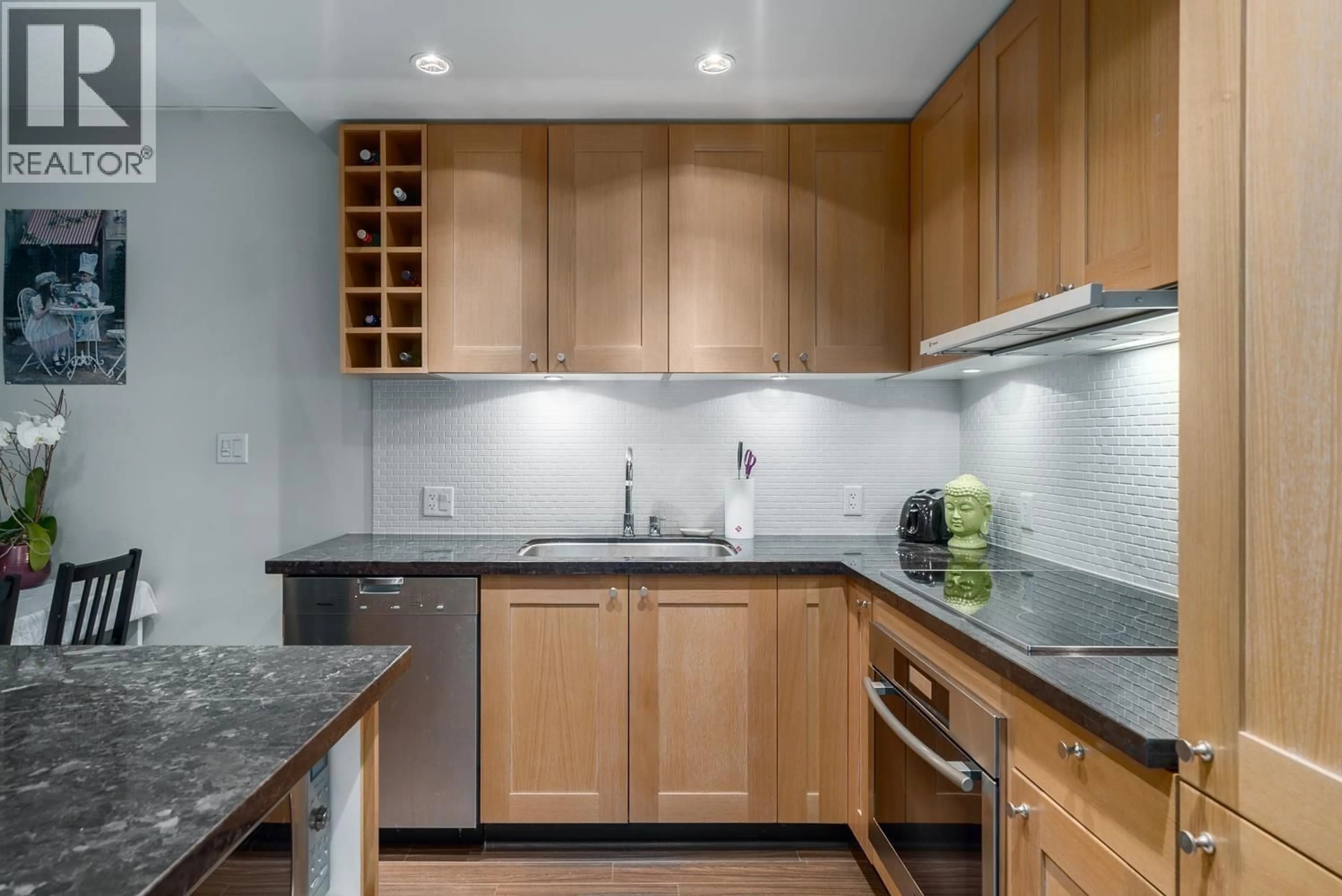Standard kitchen, ceramic/tile floor for 1905 - 821 CAMBIE STREET, Vancouver British Columbia V6B0E3