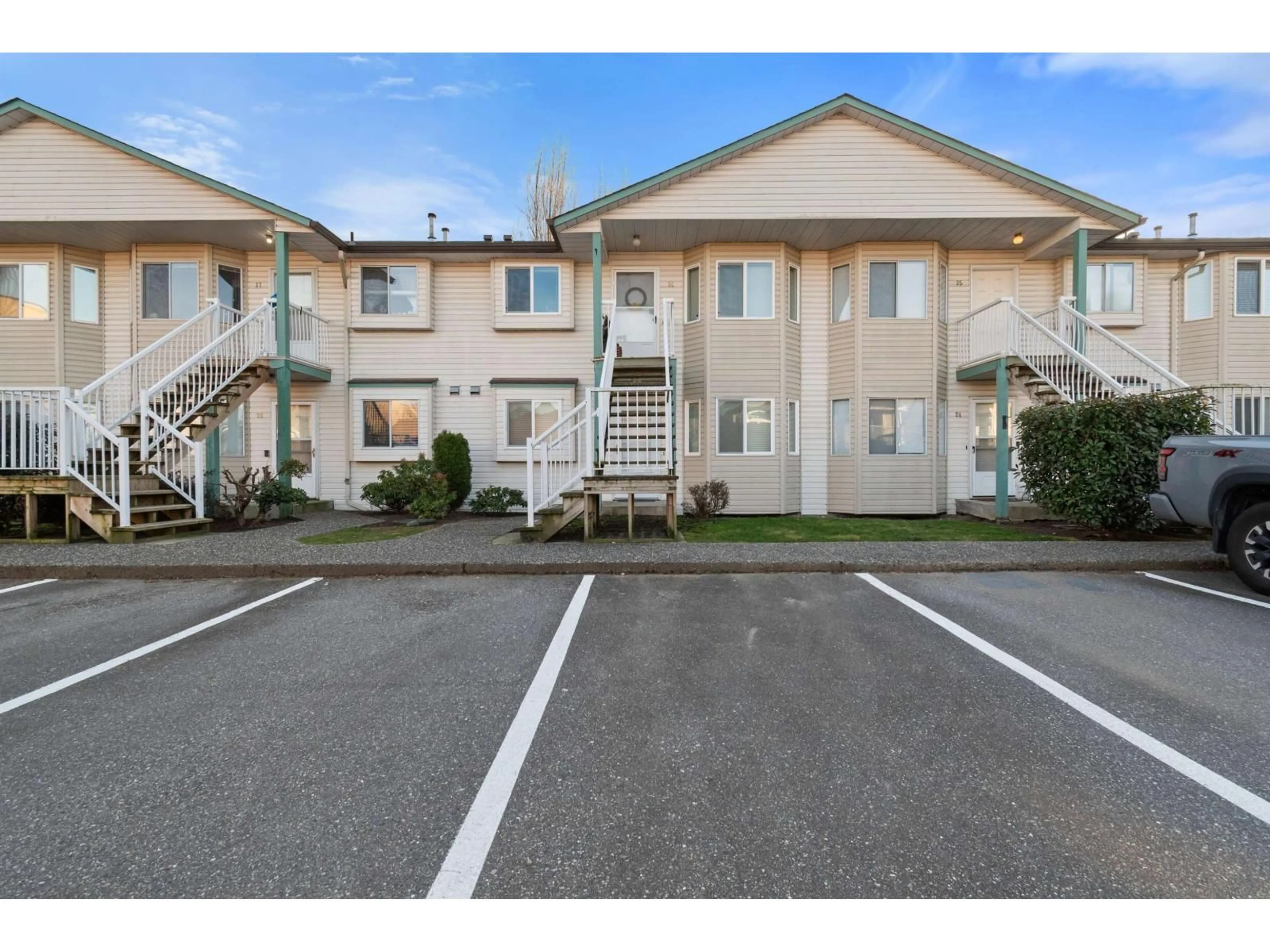 Unknown for 25 - 45640 STOREY AVENUE, Chilliwack British Columbia V2R3C5