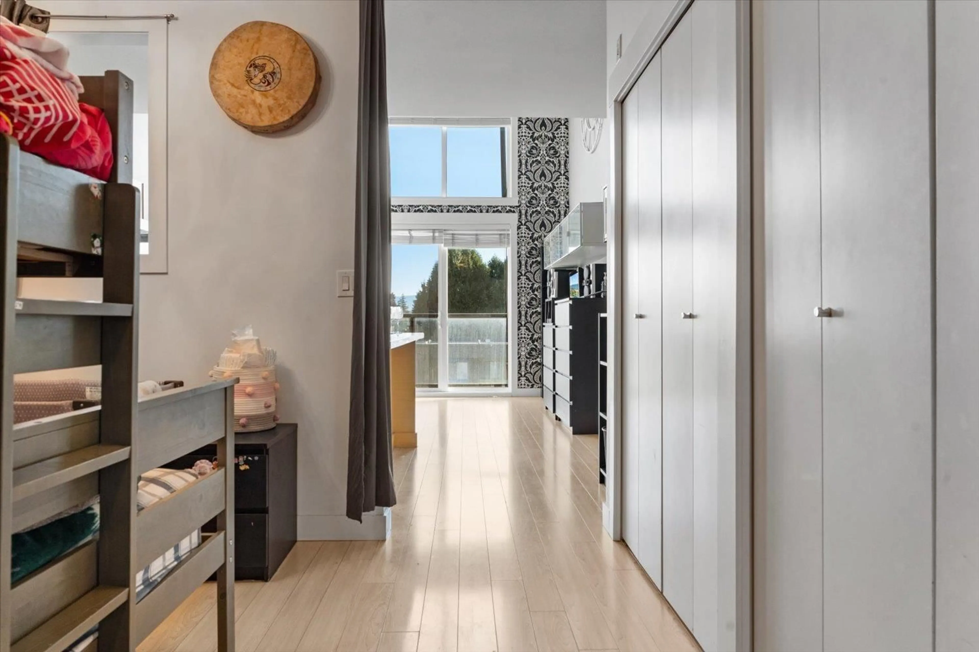 Indoor foyer for 405 - 1975 MCCALLUM ROAD, Abbotsford British Columbia V2S3N3