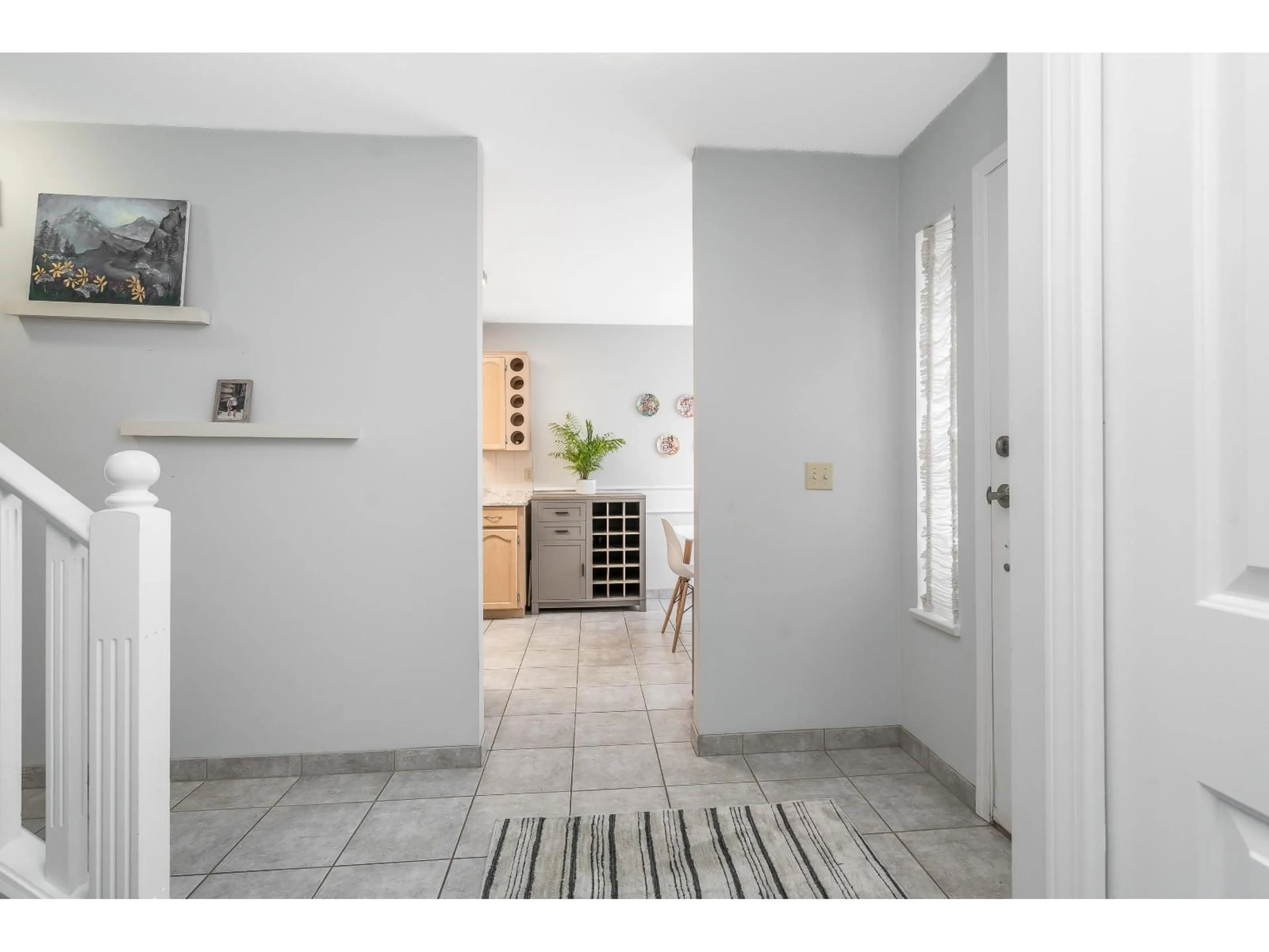 Indoor entryway for 24 - 8737 212 STREET, Langley British Columbia V1M2C8