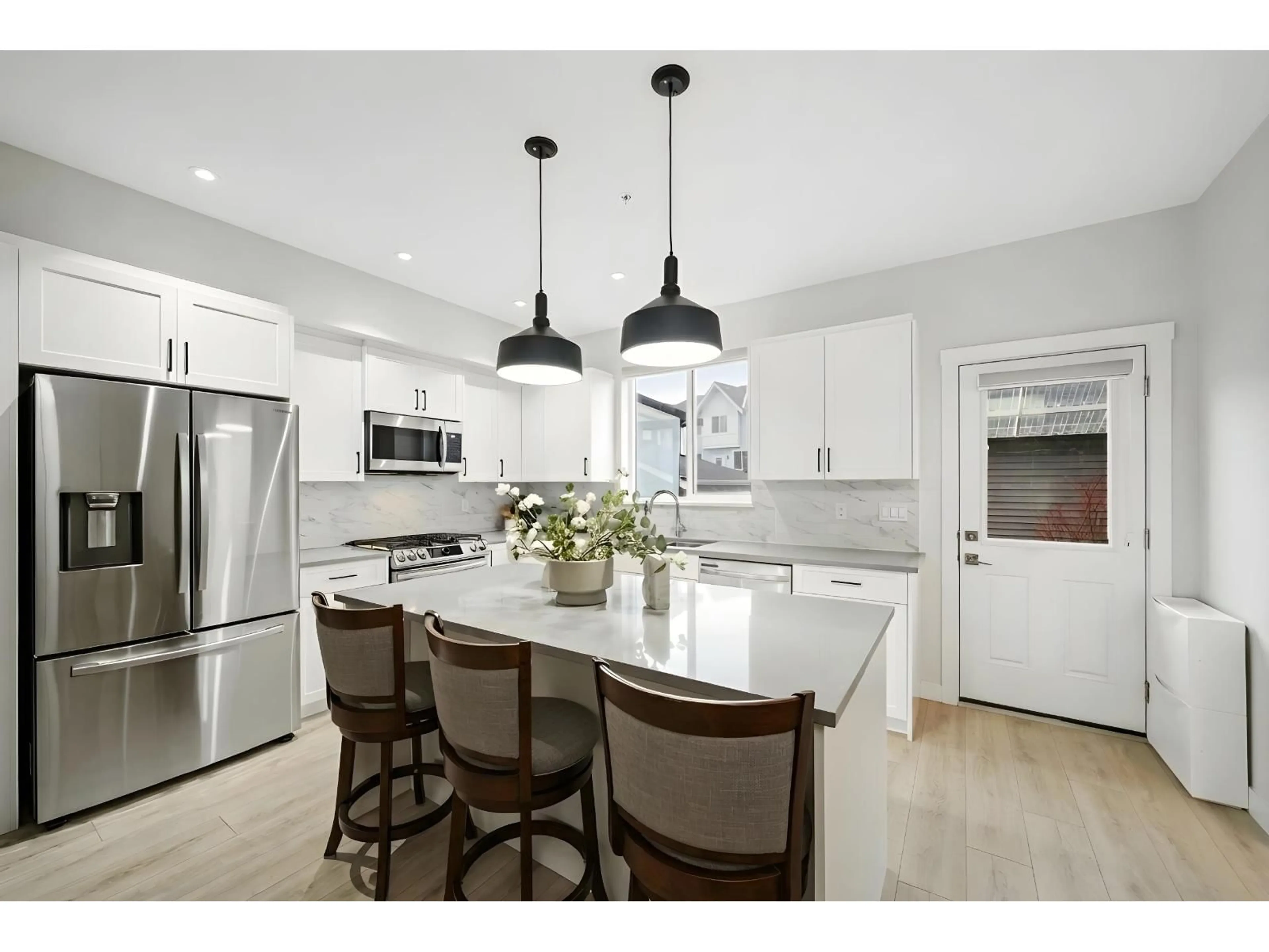 Open concept kitchen, unknown for 20181 83 AVENUE, Langley British Columbia V2Y4L1