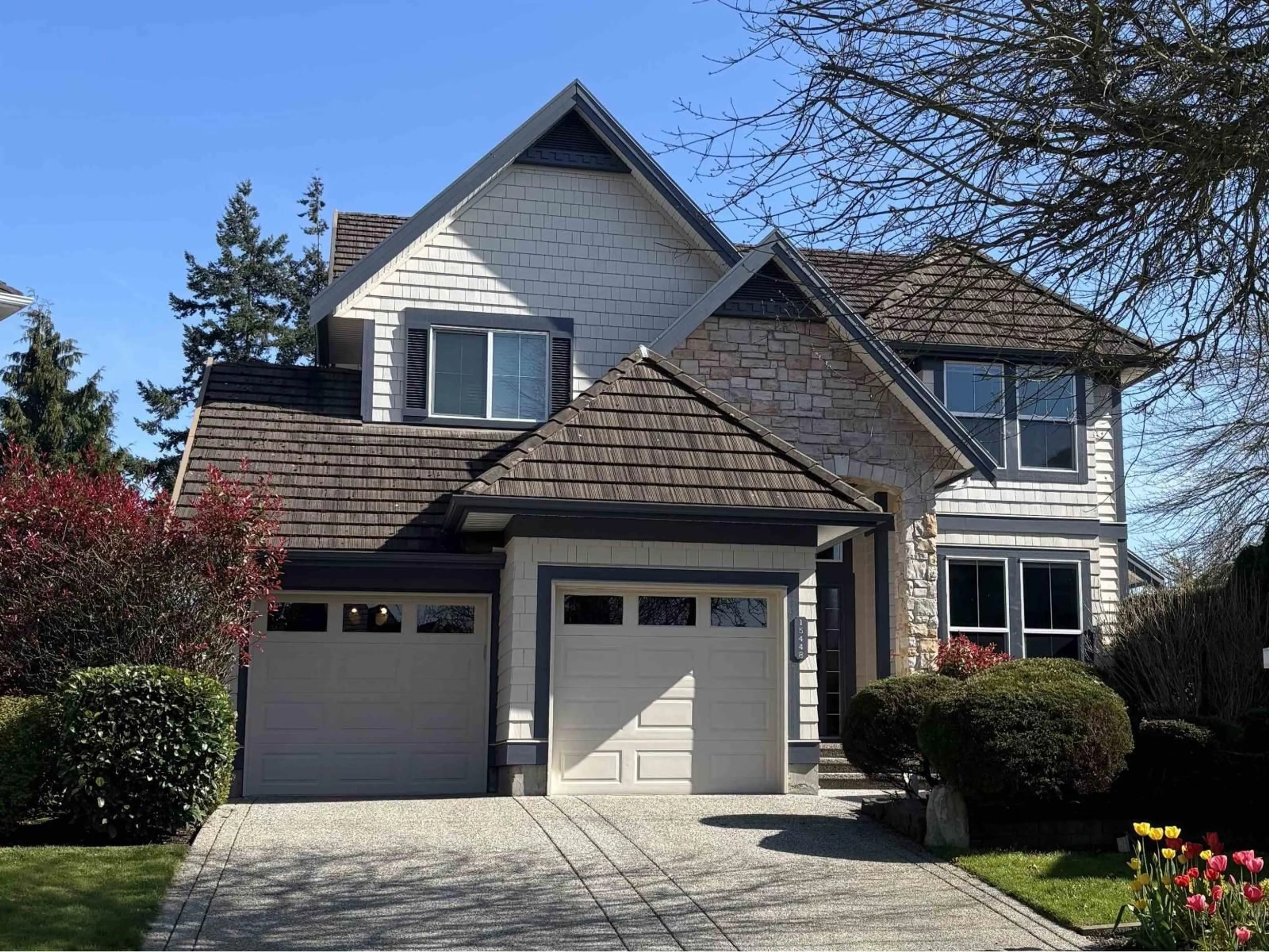 Home with vinyl exterior material, street for 15448 33A AVENUE, Surrey British Columbia V3Z0K6