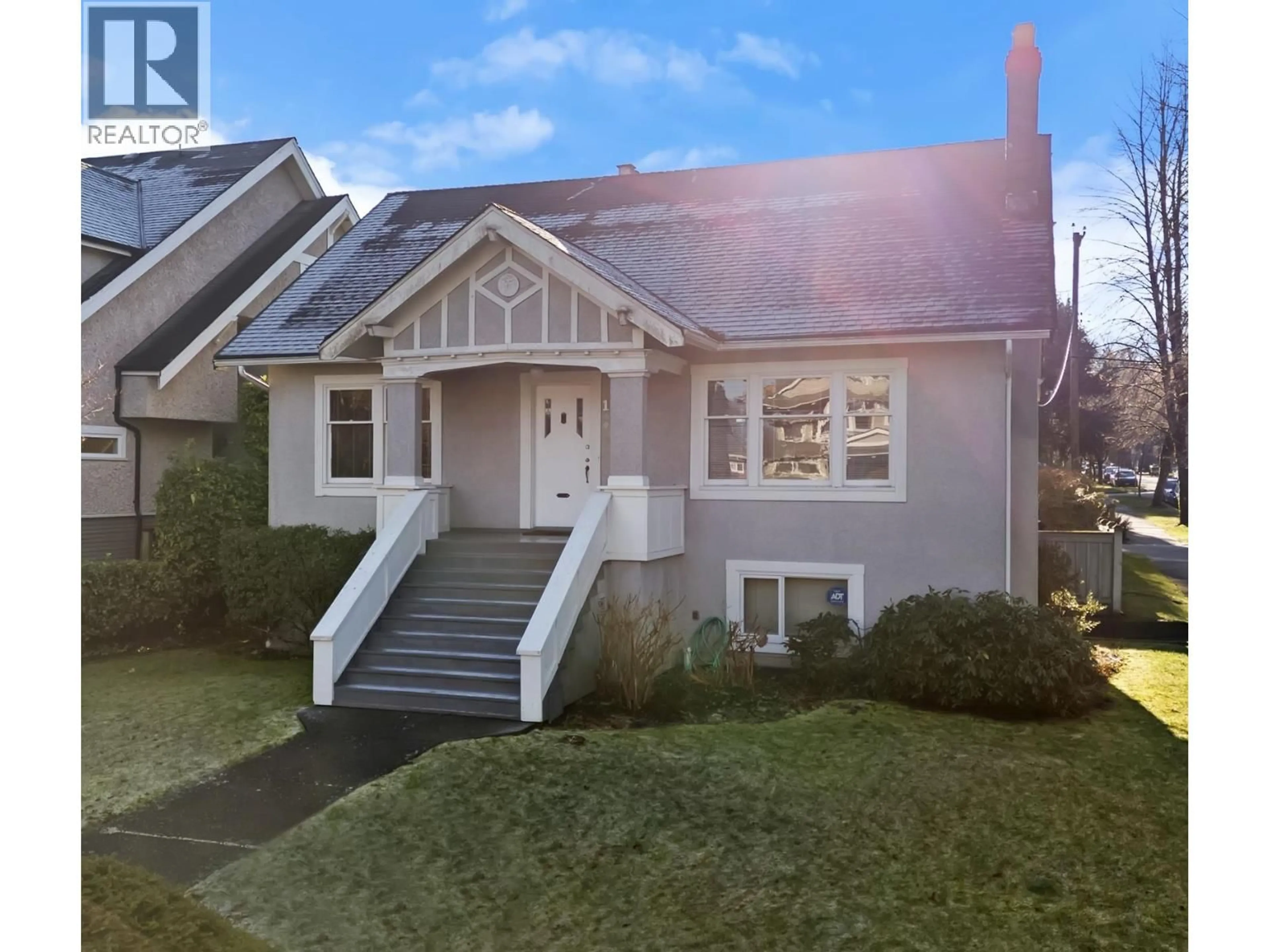 Unknown for 1896 14TH AVENUE, Vancouver British Columbia V6J2J9