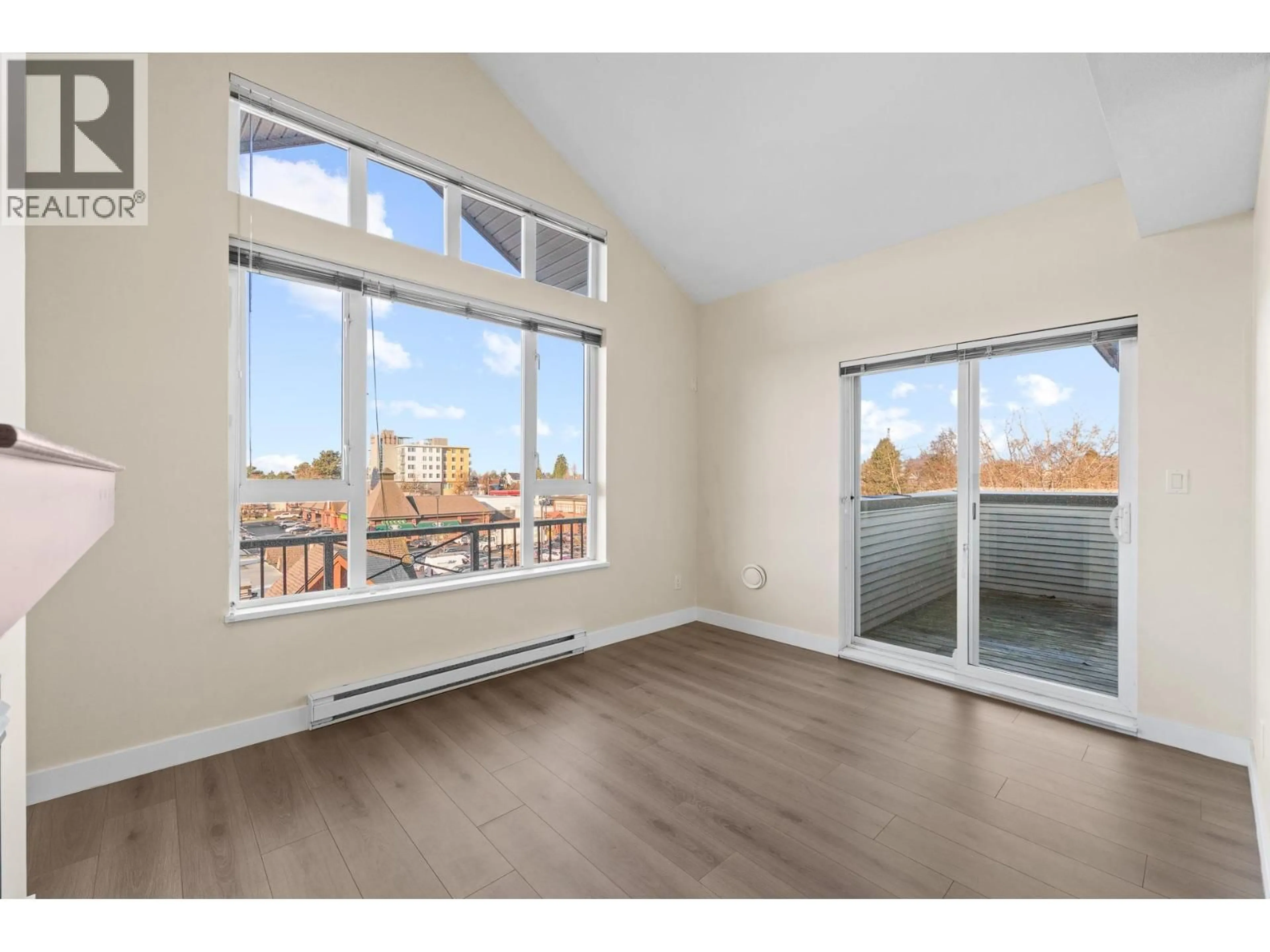 A pic of a room for 417 - 7089 MONT ROYAL SQUARE, Vancouver British Columbia V5S4W6