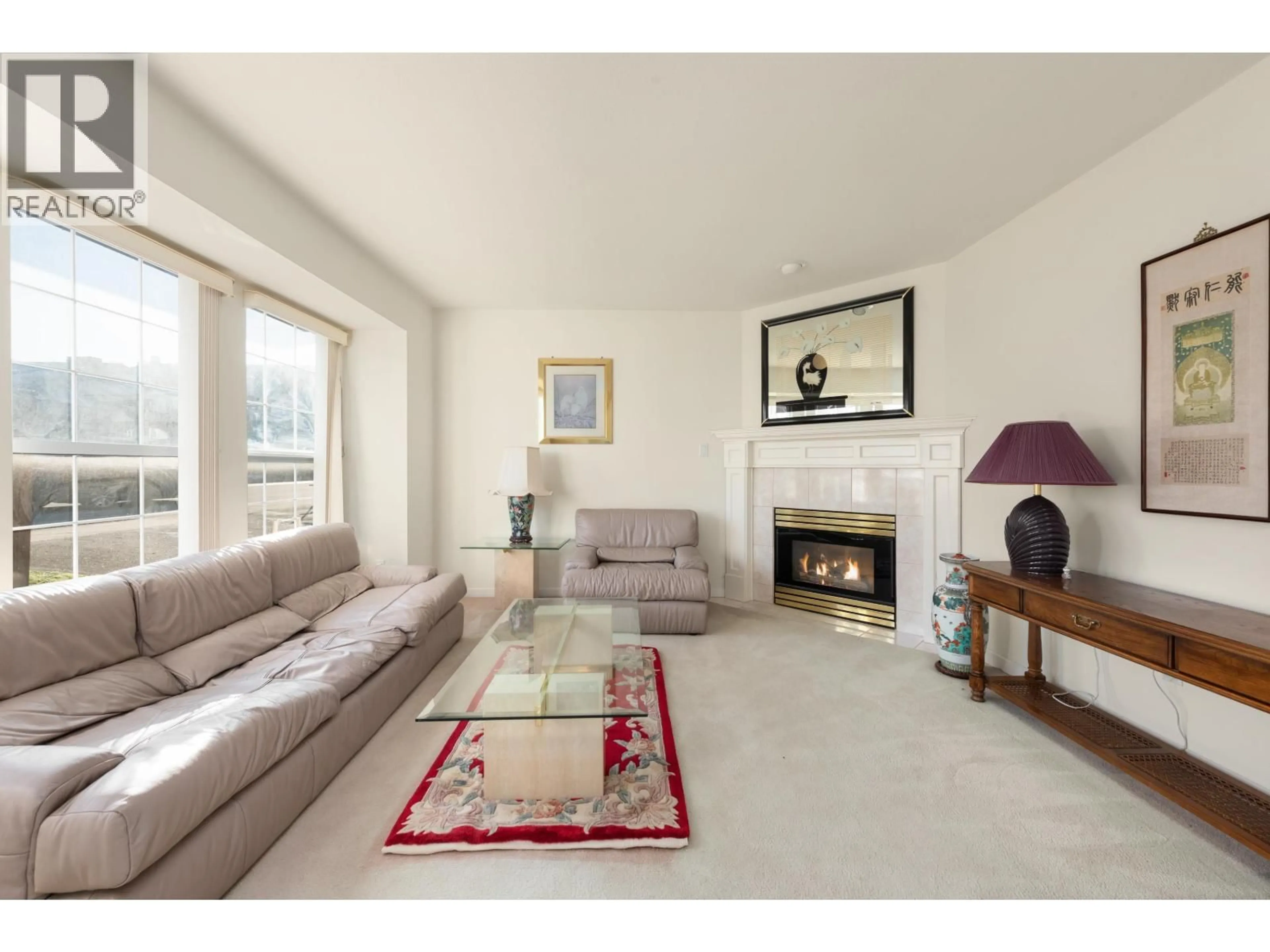 Living room with furniture, unknown for 11815 NO. 1 ROAD, Richmond British Columbia V7E1T2