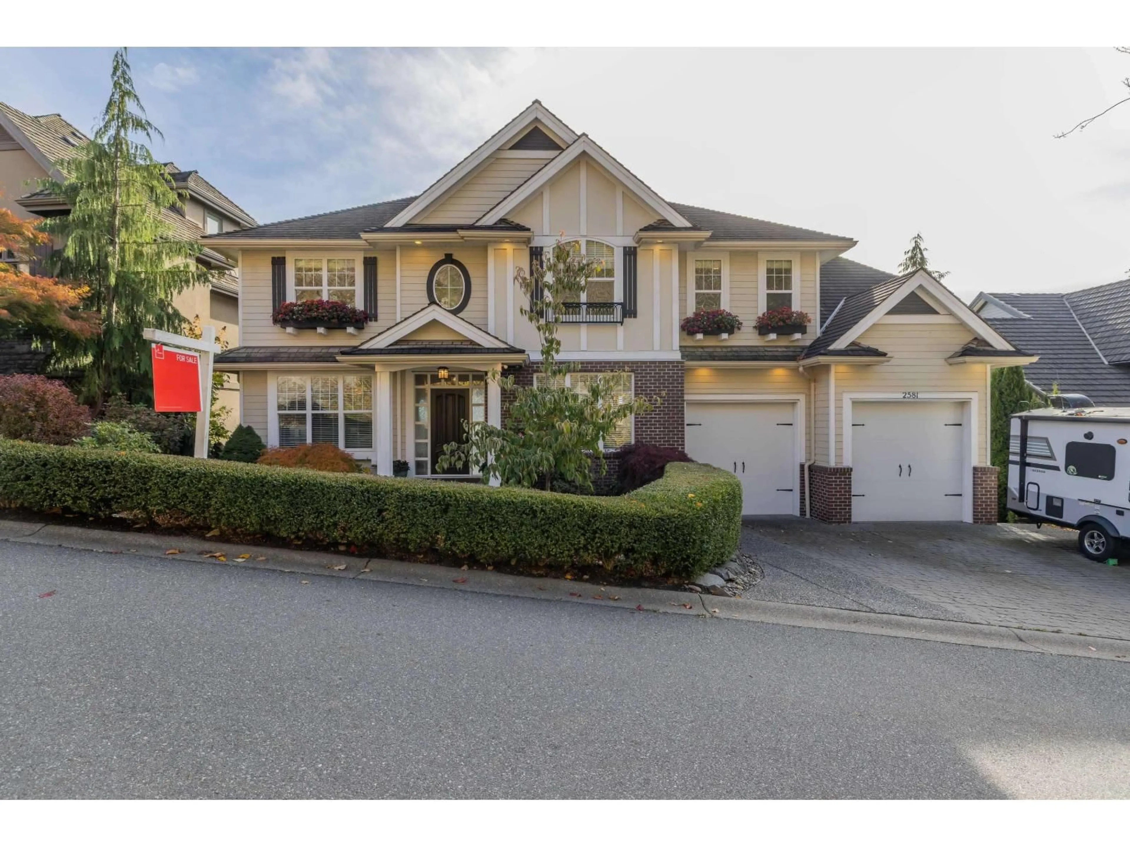 Home with brick exterior material, street for 2581 EAGLE MOUNTAIN DRIVE, Abbotsford British Columbia V3G0B1