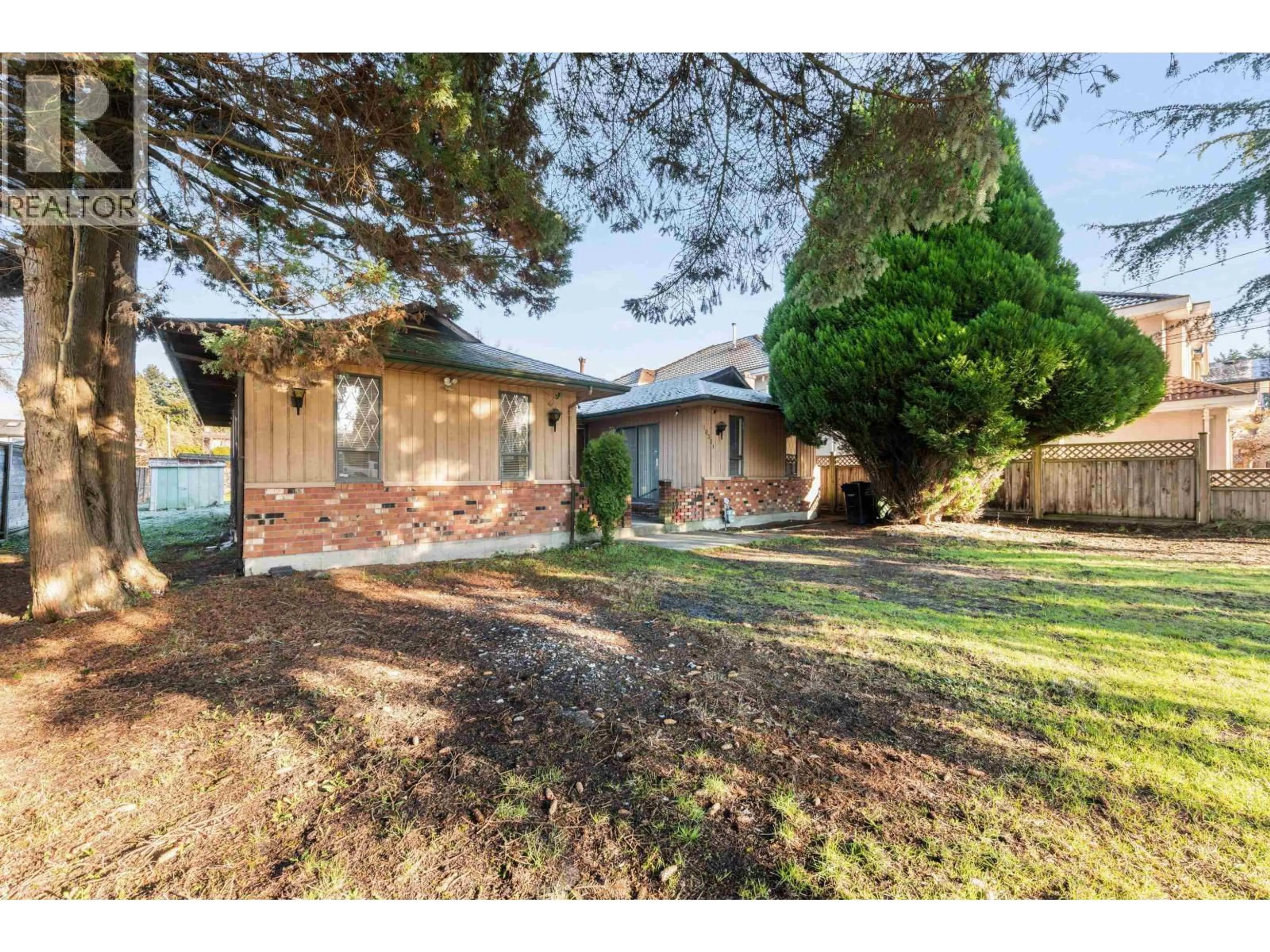 A pic from outside/outdoor area/front of a property/back of a property/a pic from drone, street for 10331 FINLAYSON DRIVE, Richmond British Columbia V6X1W8