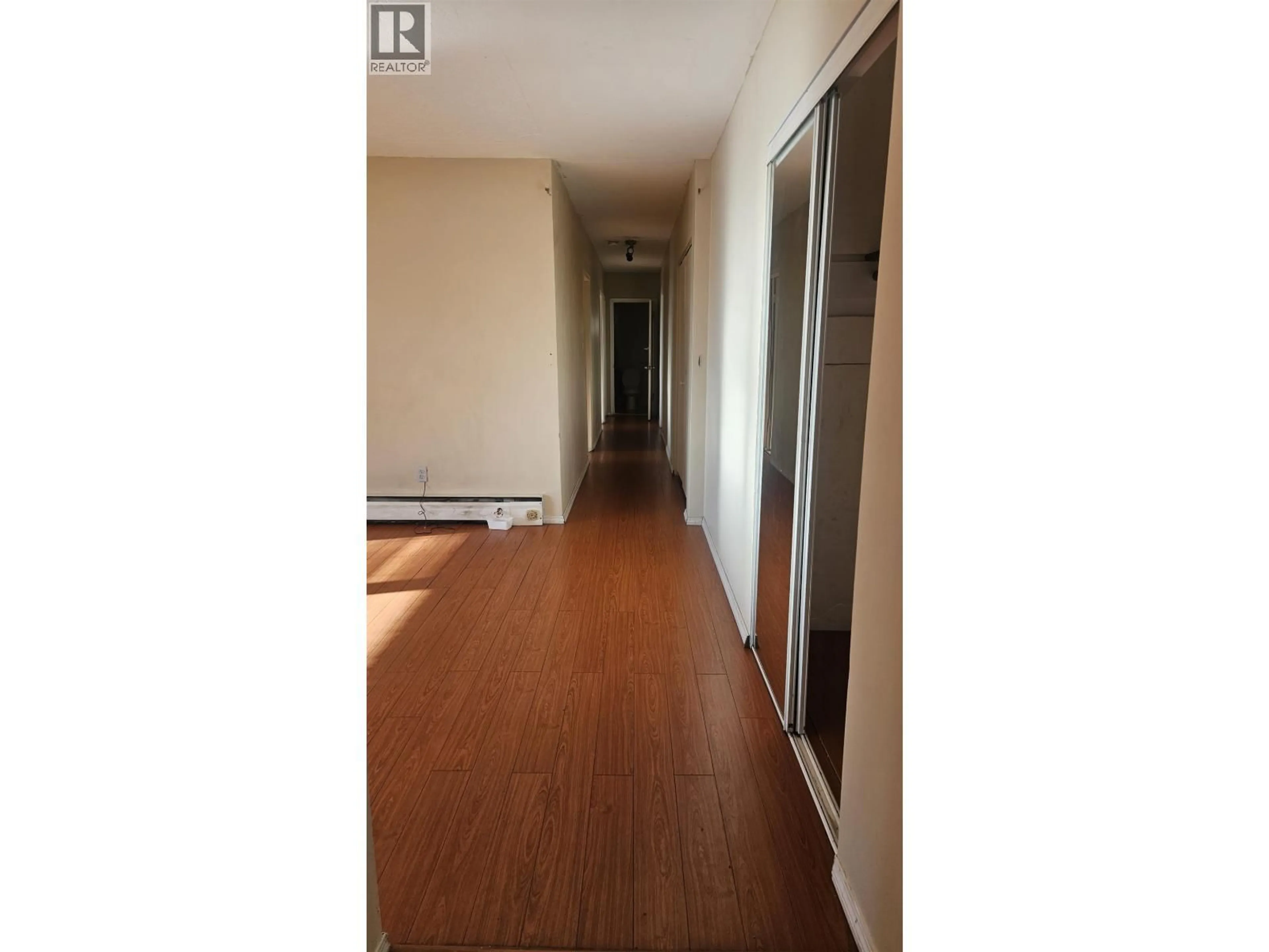 A pic of a room for 23 - 5760 HASTINGS STREET, Burnaby British Columbia V5B1R6