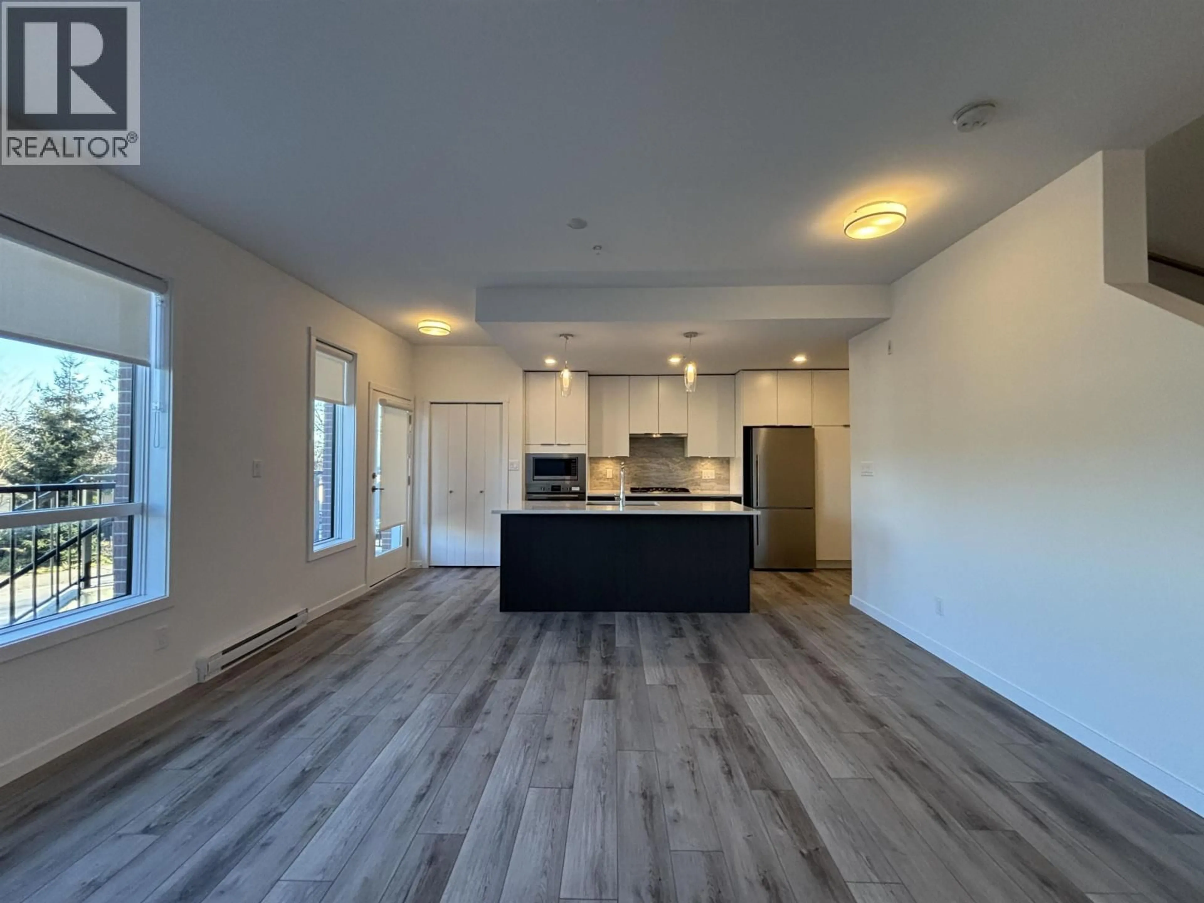 A pic of a room for 104 - 11639 227 STREET, Maple Ridge British Columbia V2X9J6