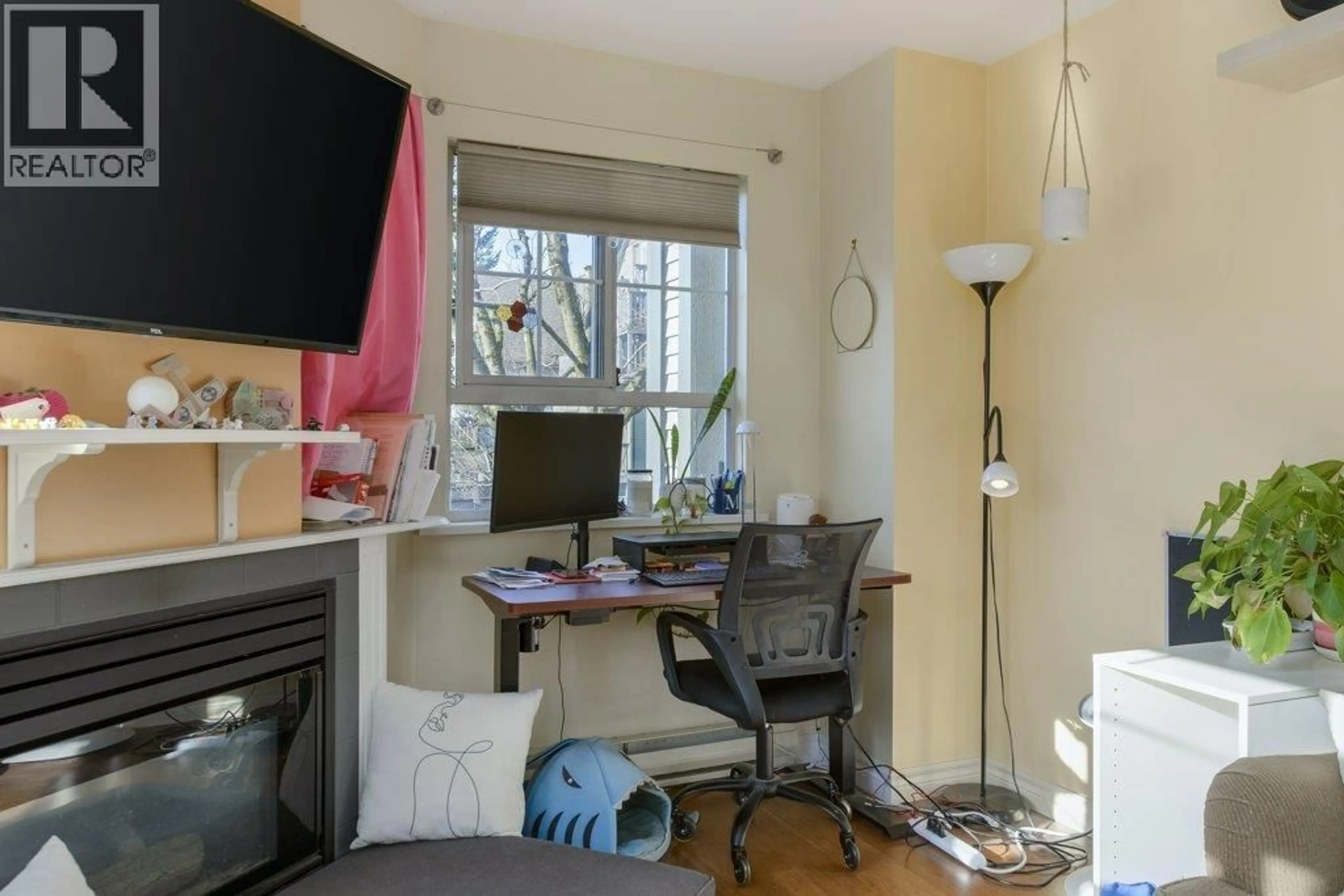 A pic of a room for 204 - 1520 COTTON DRIVE, Vancouver British Columbia V5L3V2