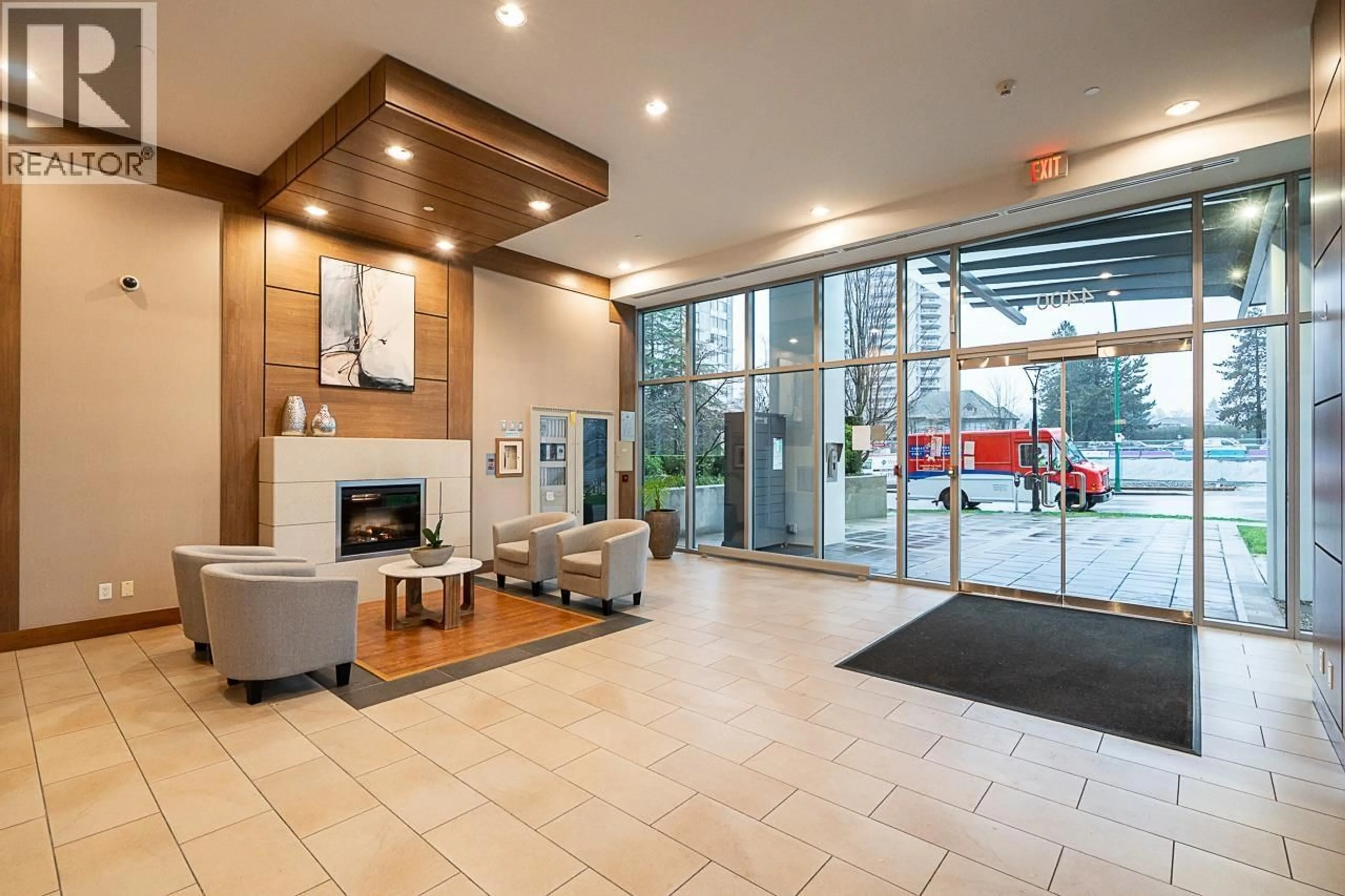 Lobby for 2703 - 4400 BUCHANAN STREET, Burnaby British Columbia V5C0E3