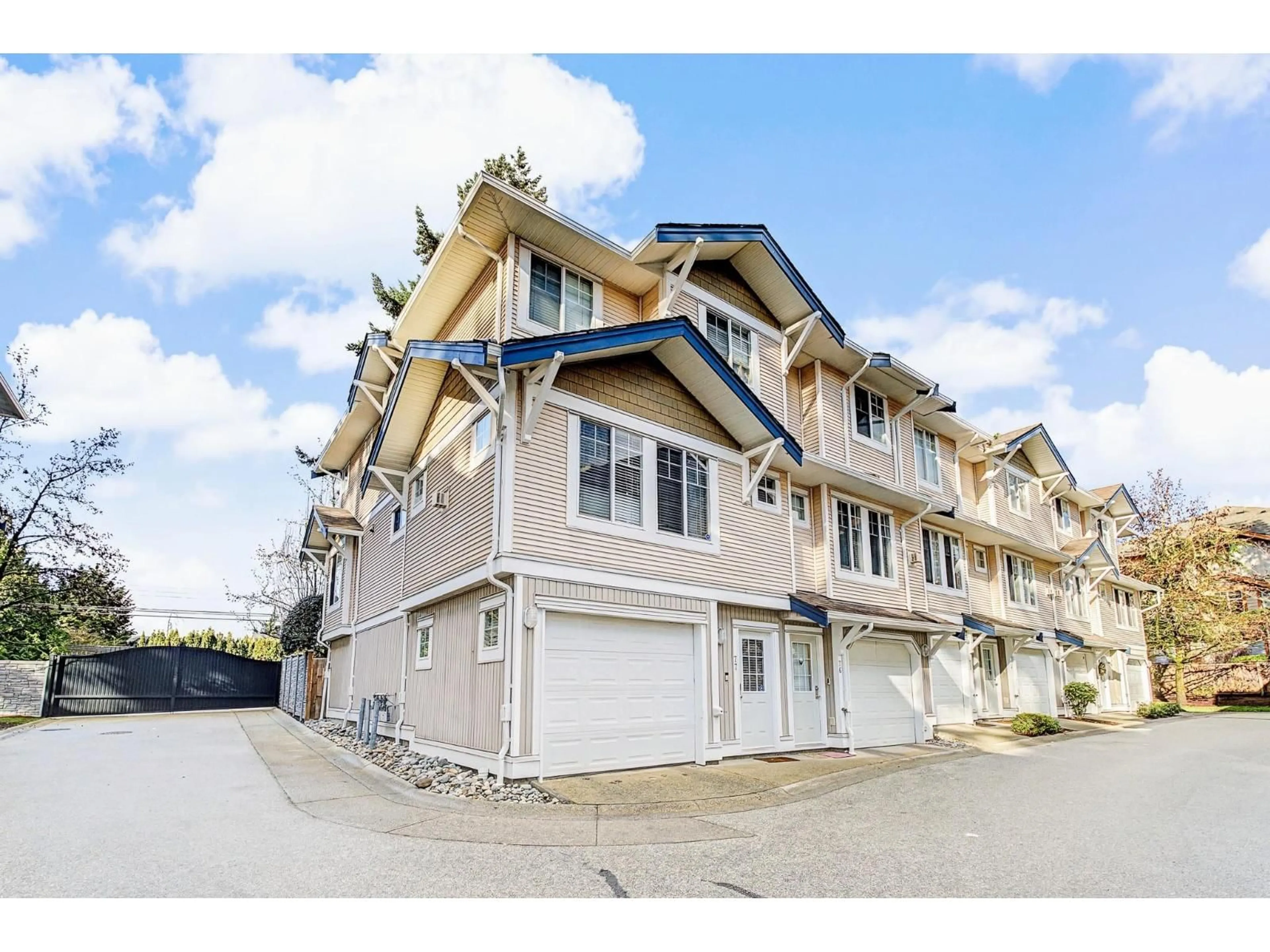 Unknown for 75 - 6533 121 STREET, Surrey British Columbia V3W1M5