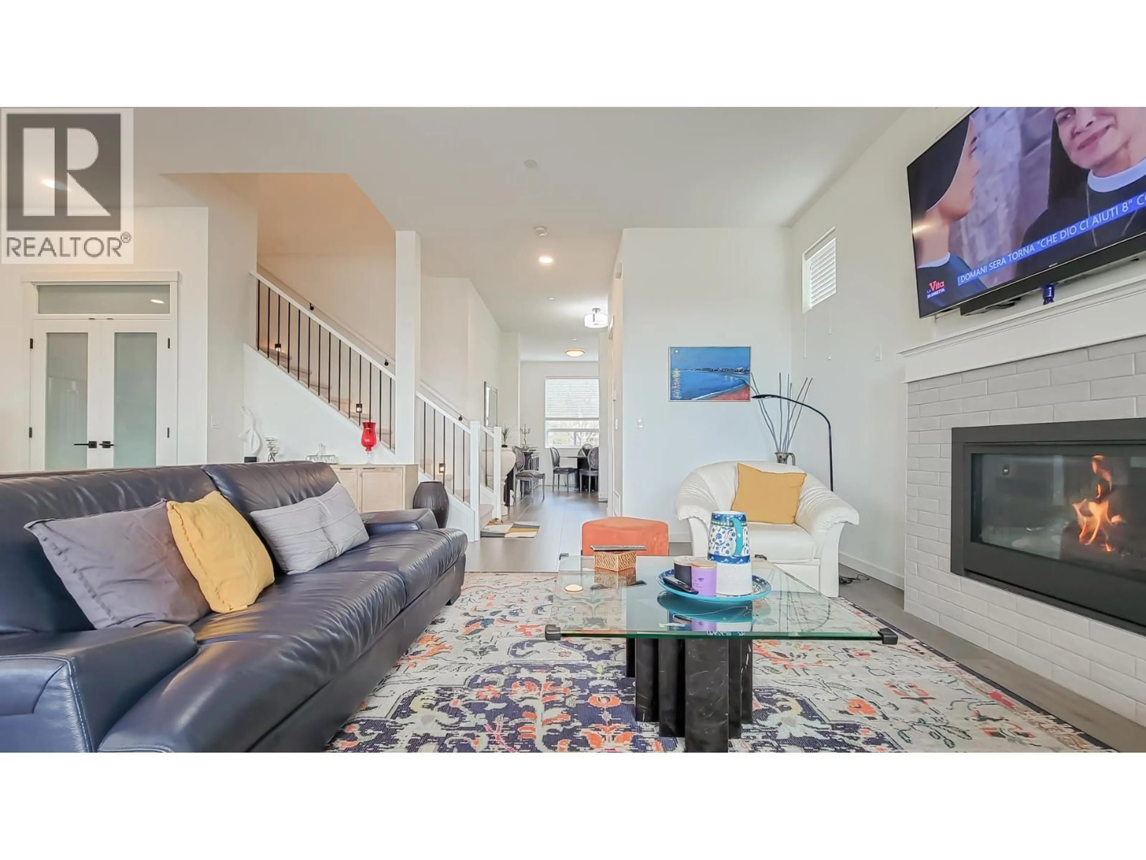 Living room with furniture, unknown for 24670 106 AVENUE, Maple Ridge British Columbia V2W0A2