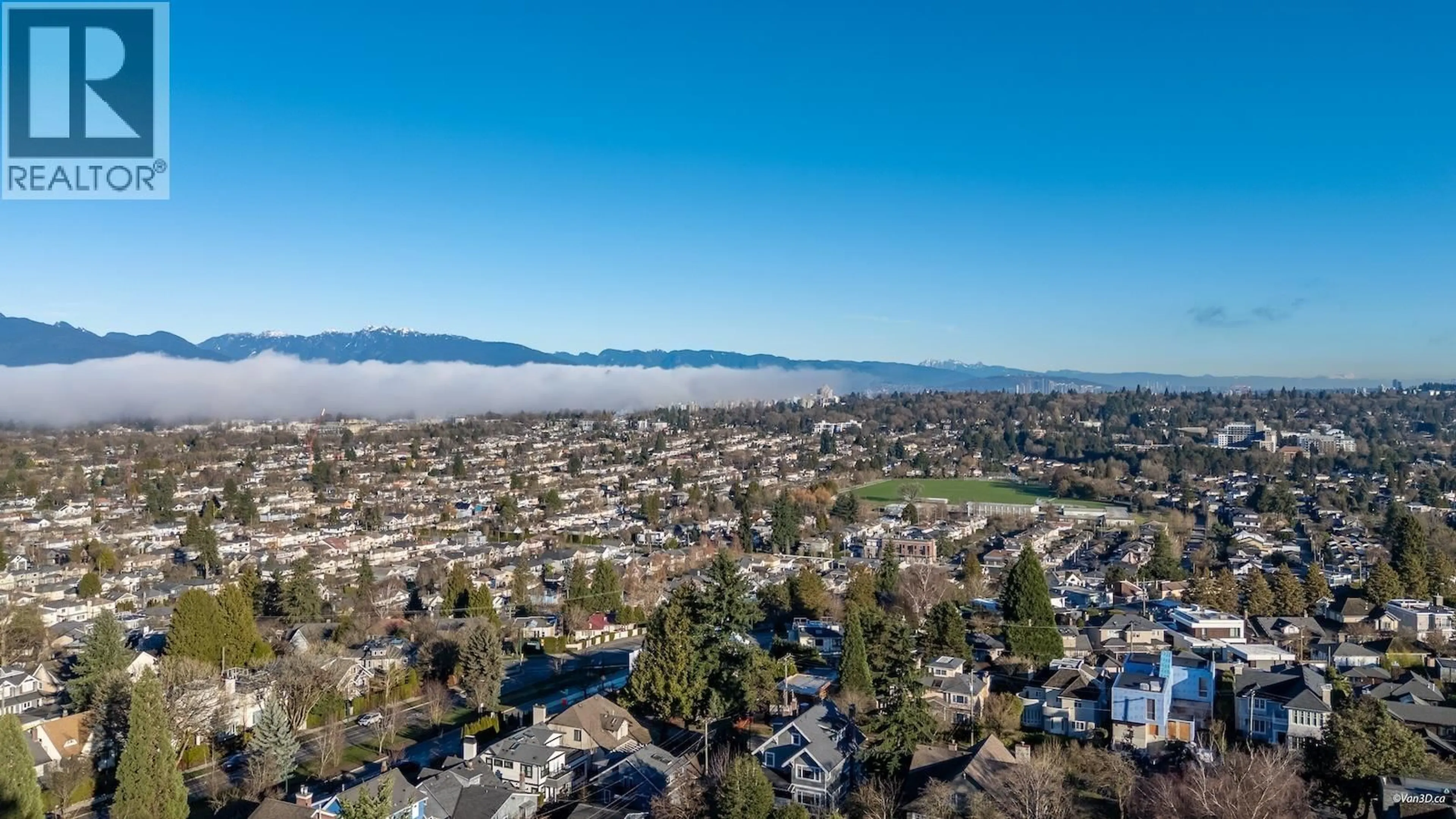 A pic from outside/outdoor area/front of a property/back of a property/a pic from drone, mountain view for 3150 26TH AVENUE, Vancouver British Columbia V6L1V8