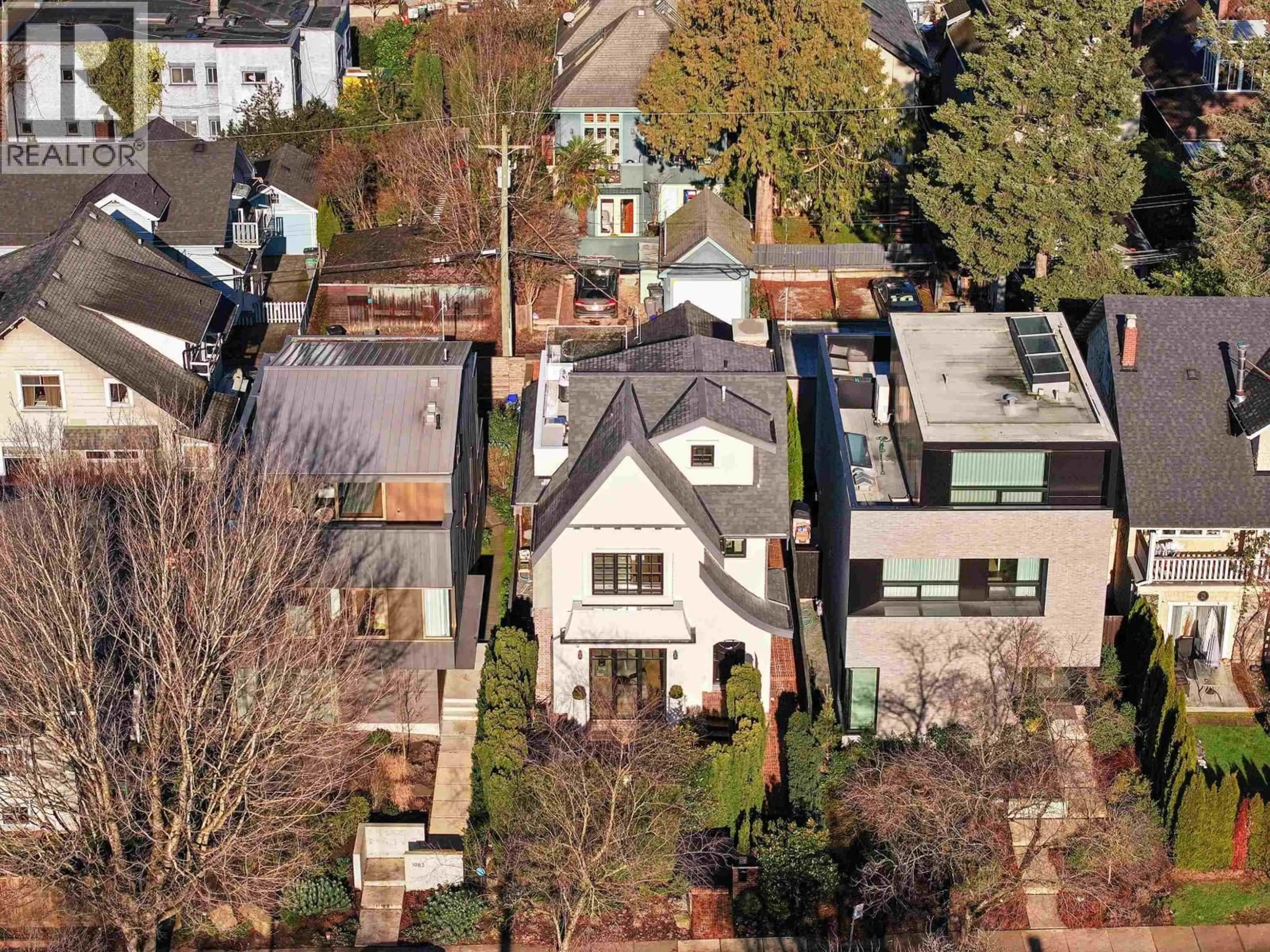 A pic from outside/outdoor area/front of a property/back of a property/a pic from drone, city buildings view from balcony for 1973 CREELMAN AVENUE, Vancouver British Columbia V6J1B8