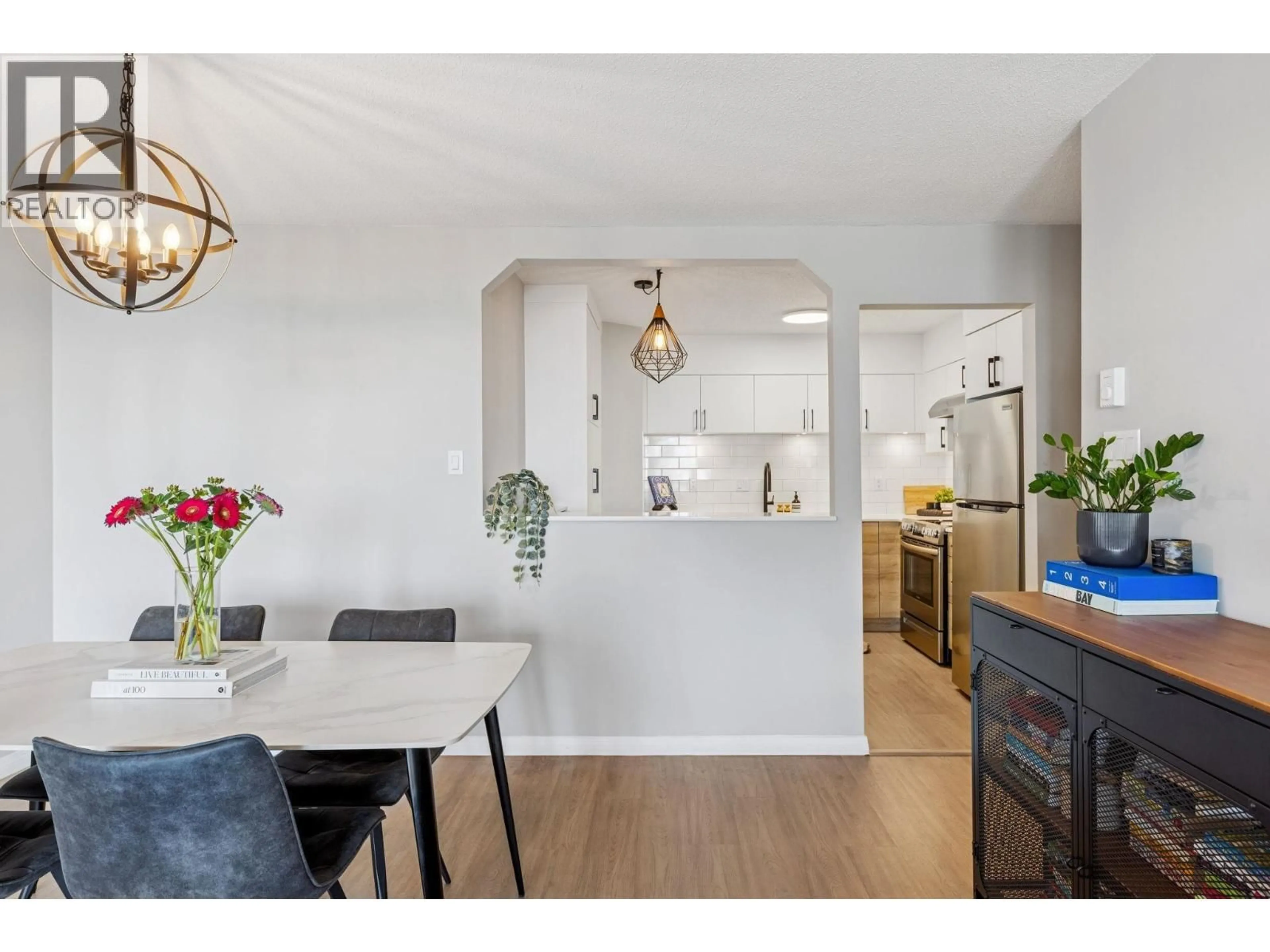 Open concept kitchen, wood/laminate floor for 1102 - 1245 QUAYSIDE DRIVE, New Westminster British Columbia V3M6J6