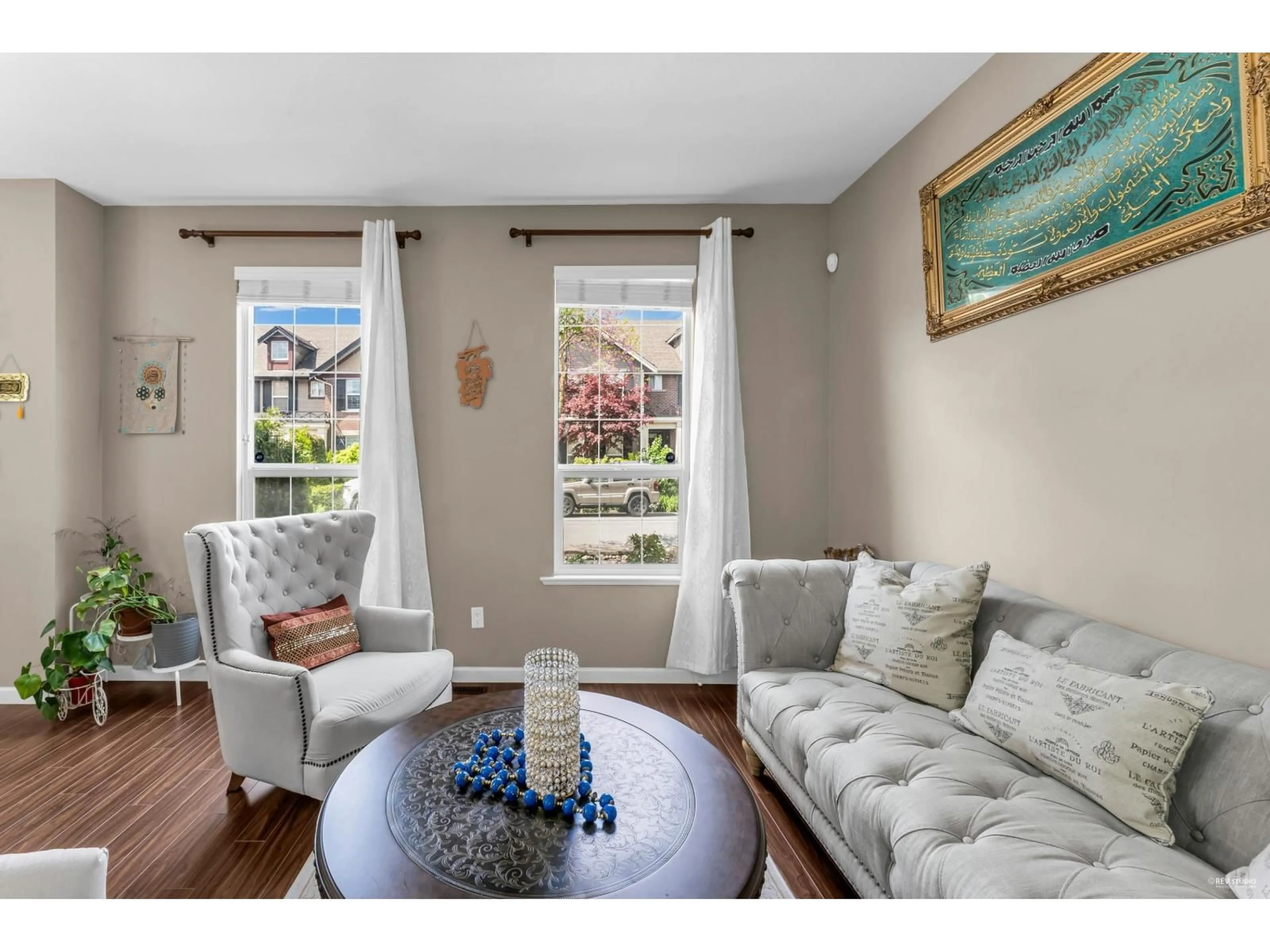 Living room with furniture, unknown for 6940 208A STREET, Langley British Columbia V2Y0G1