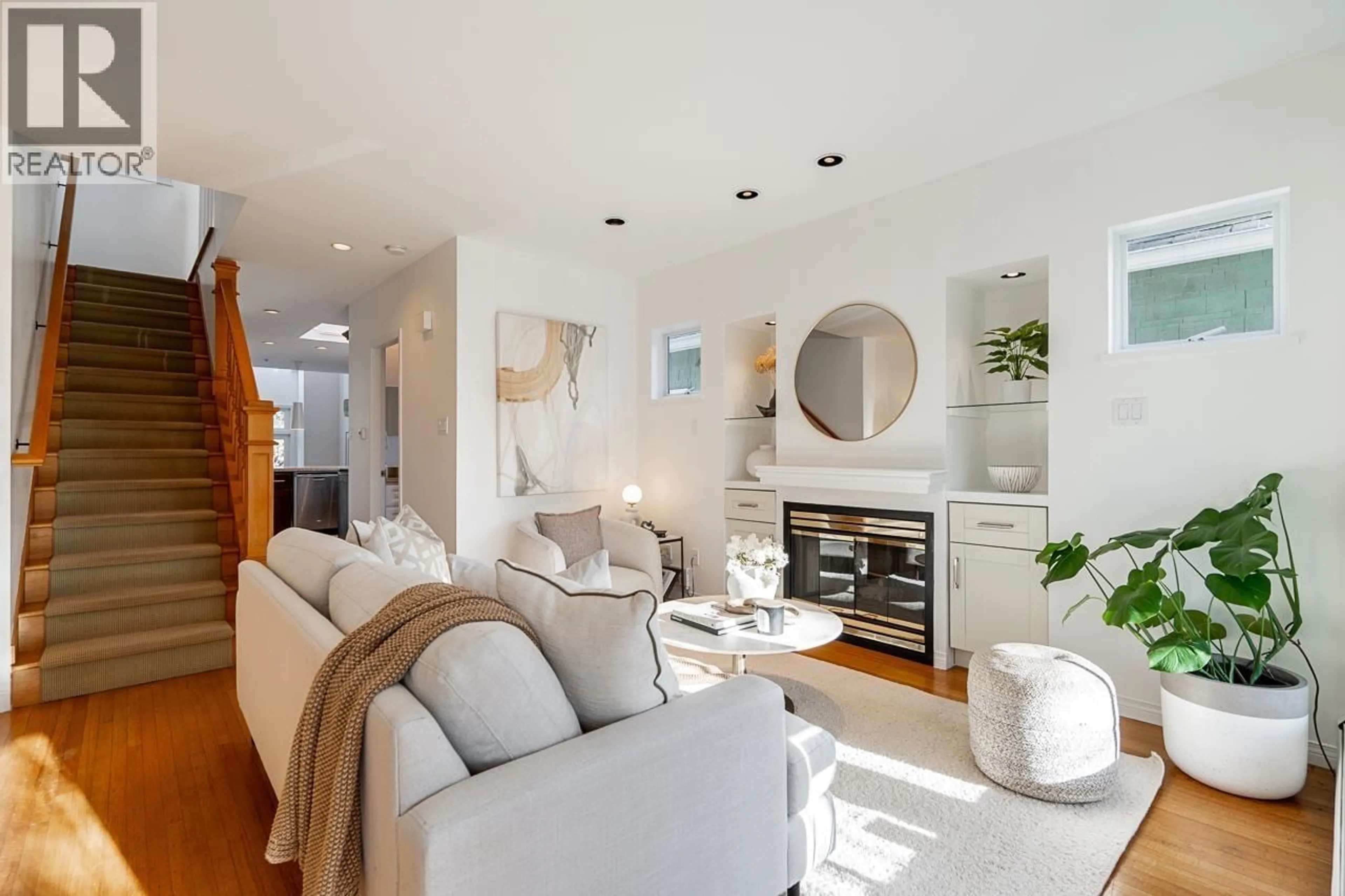 Living room with furniture, unknown for 3241 6TH AVENUE, Vancouver British Columbia V6K1X7