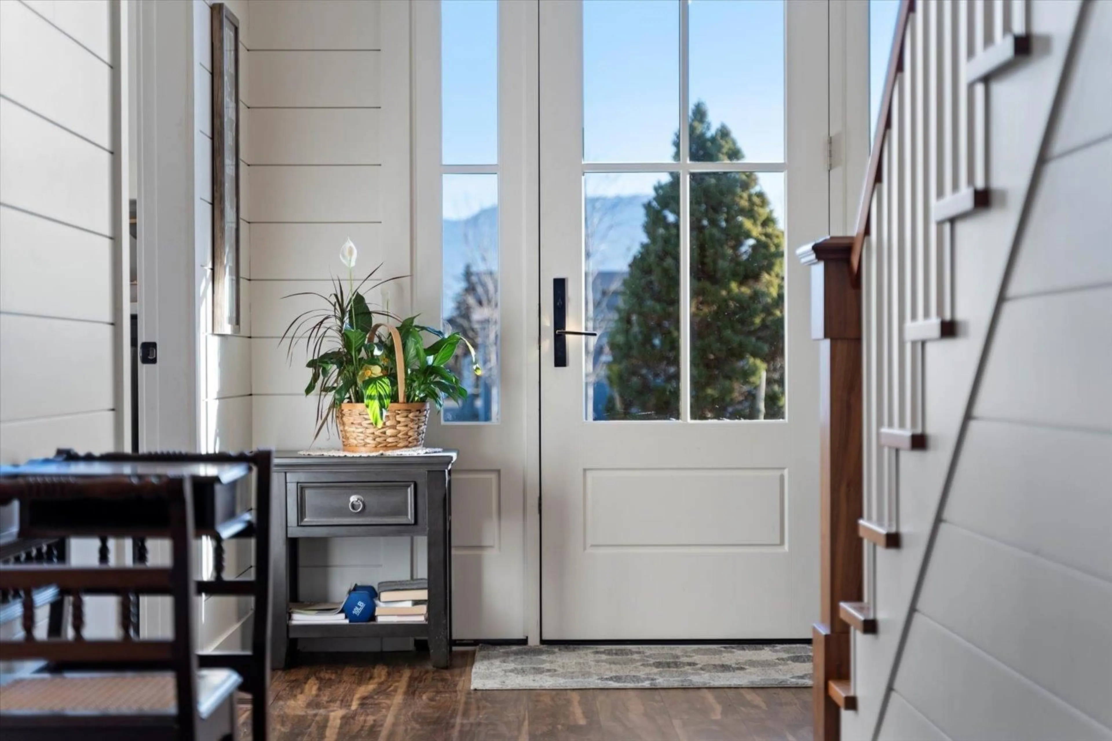 Indoor entryway for 6257 SUMAS PRAIRIE ROAD, Sardis - Greendale British Columbia V2R4N6