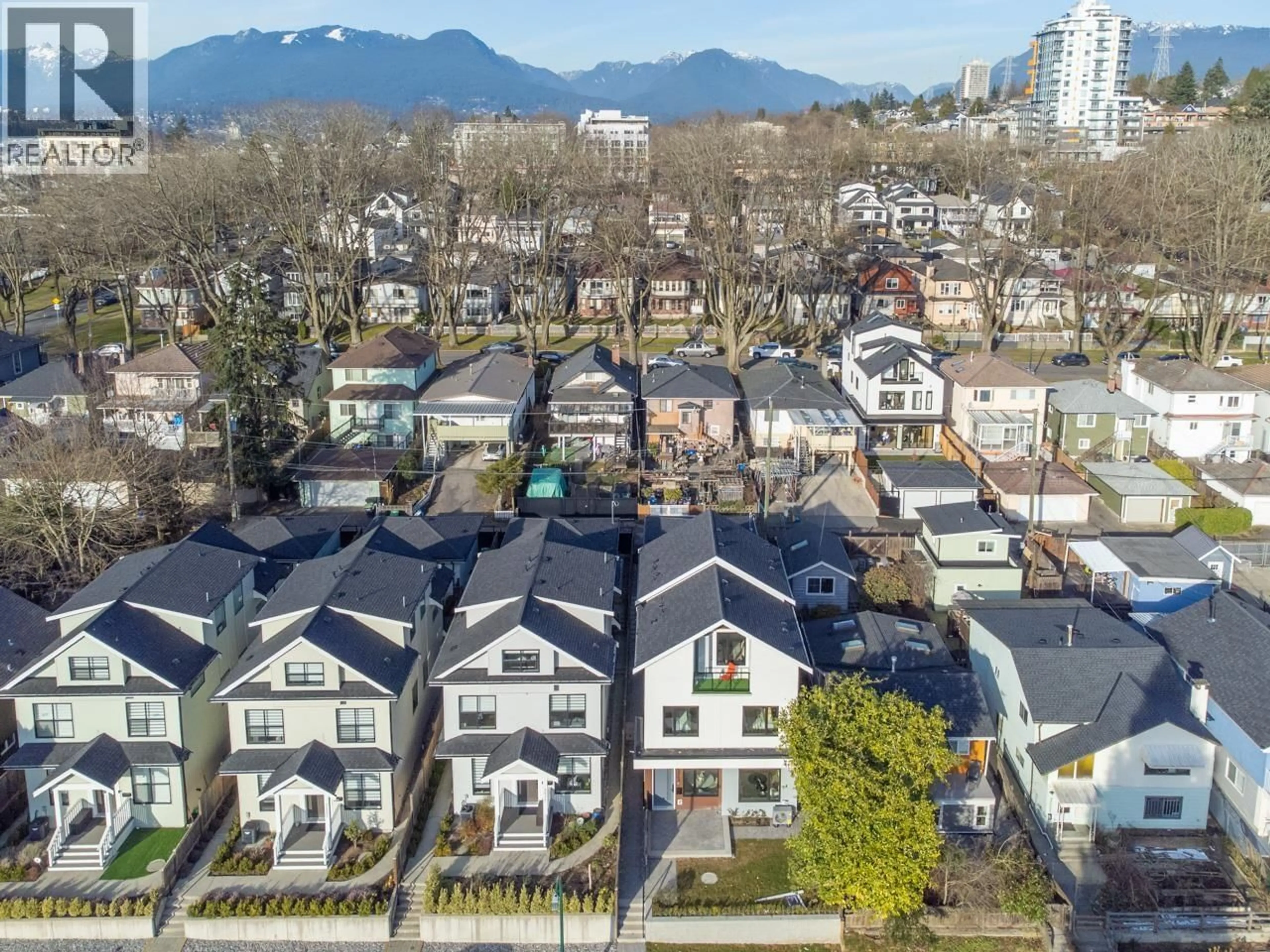 A pic from outside/outdoor area/front of a property/back of a property/a pic from drone, city buildings view from balcony for 1 - 3547 GEORGIA STREET, Vancouver British Columbia V5K2L9