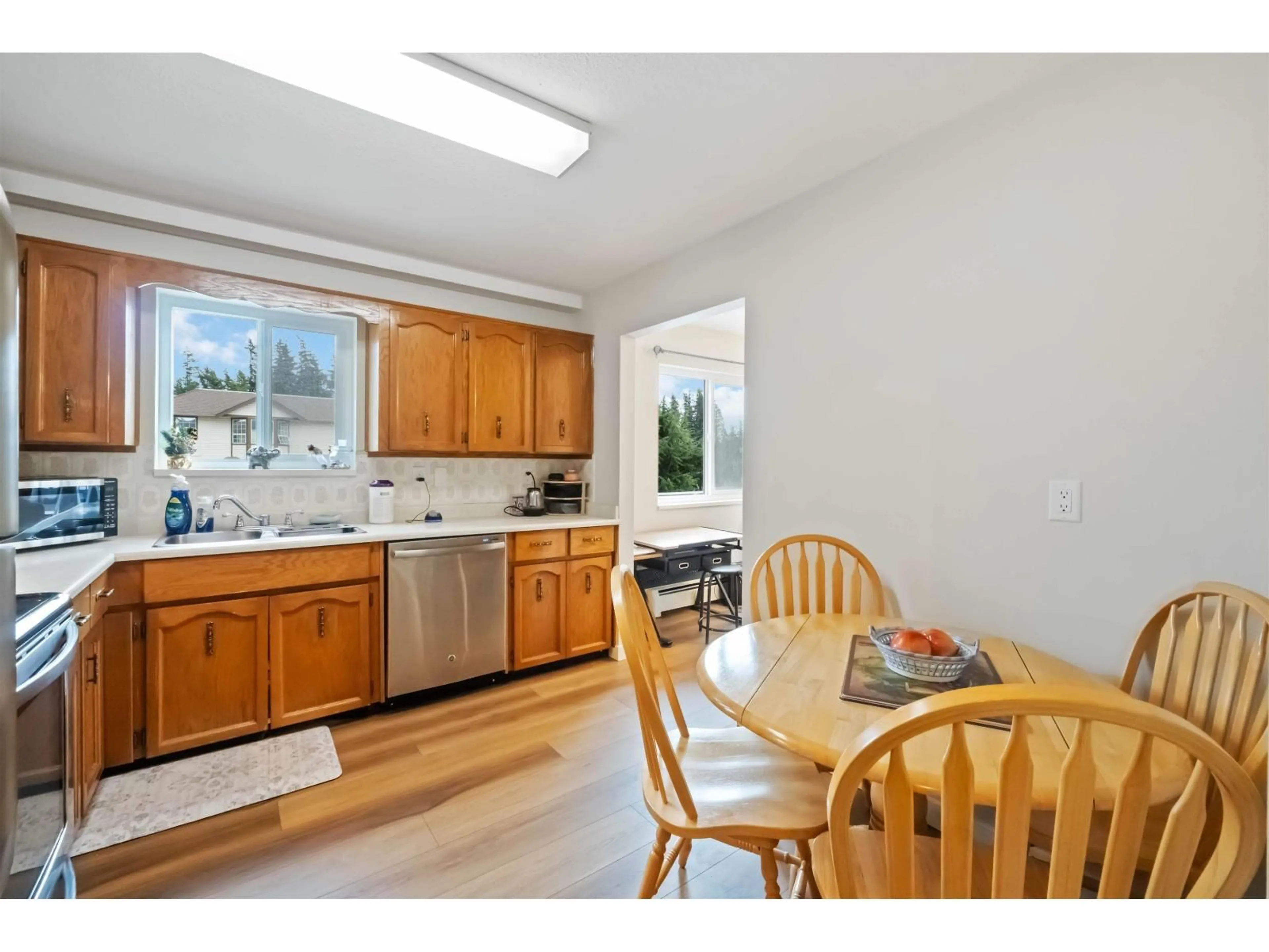 Unknown for 201 - 32119 OLD YALE ROAD, Abbotsford British Columbia V2T2C8