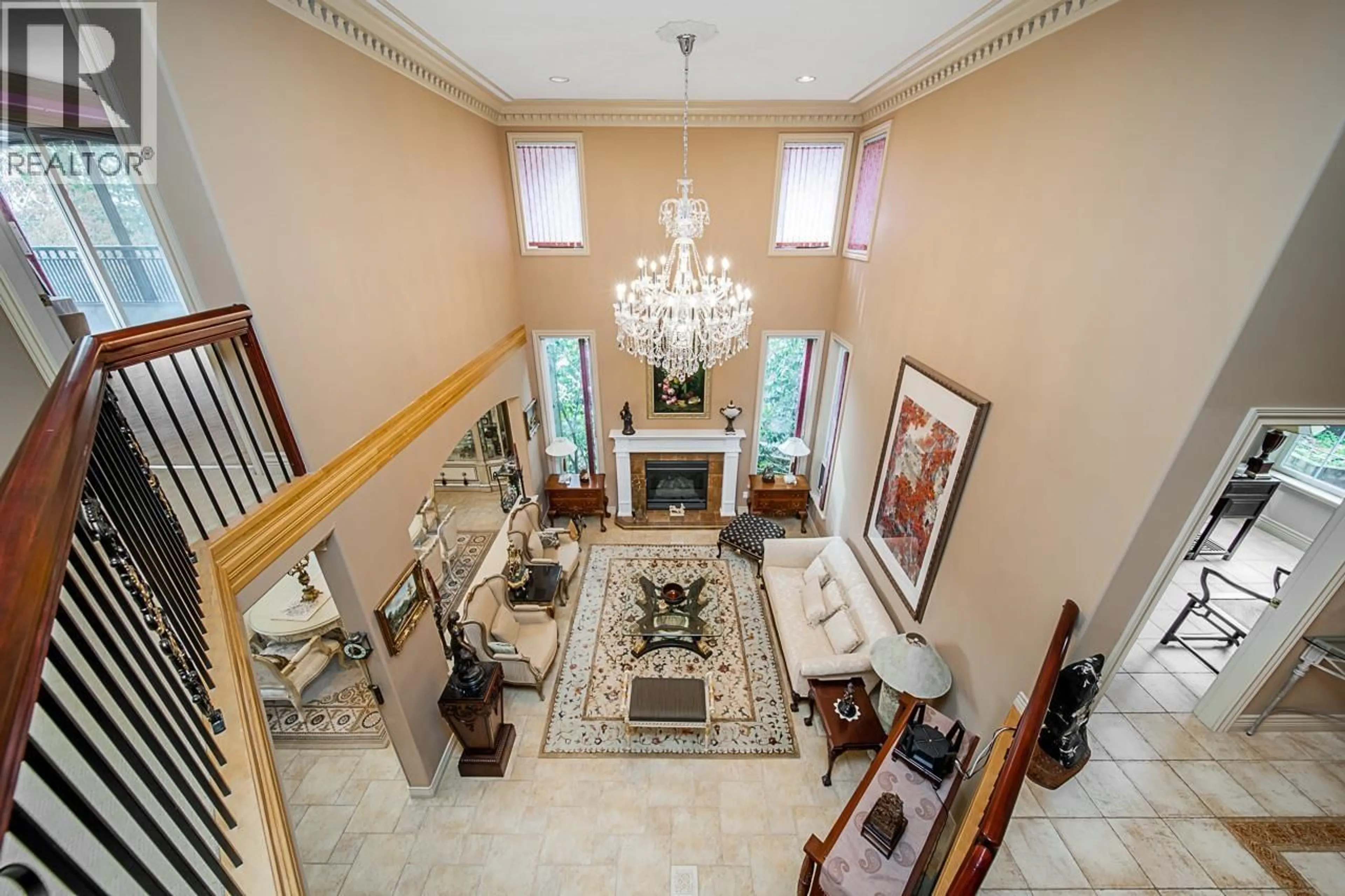 Indoor foyer for 2138 BRAESIDE PLACE, Coquitlam British Columbia V3E3L3