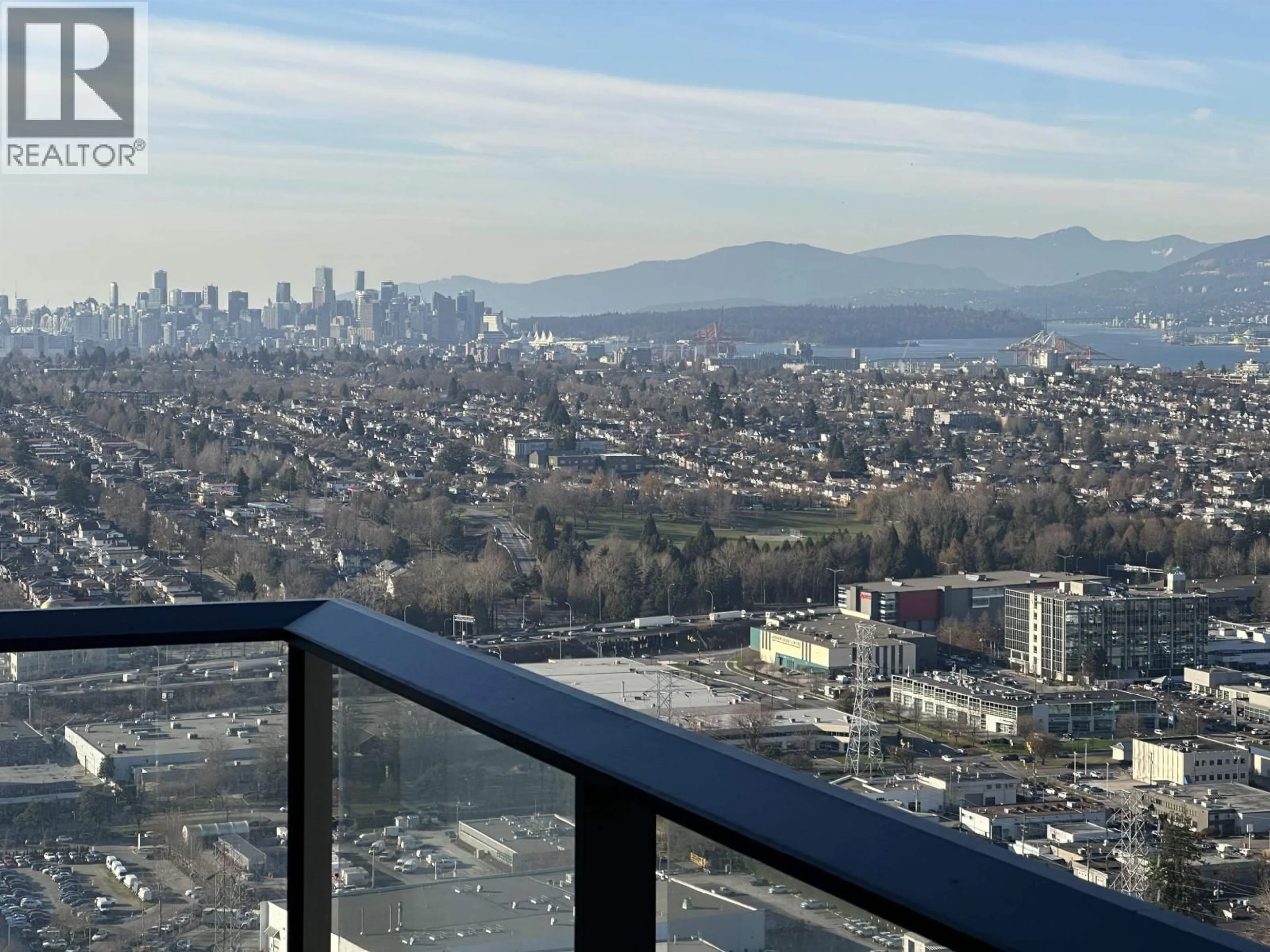 Unknown for 4411 - 2108 GILMORE AVENUE, Burnaby British Columbia V5C0N8