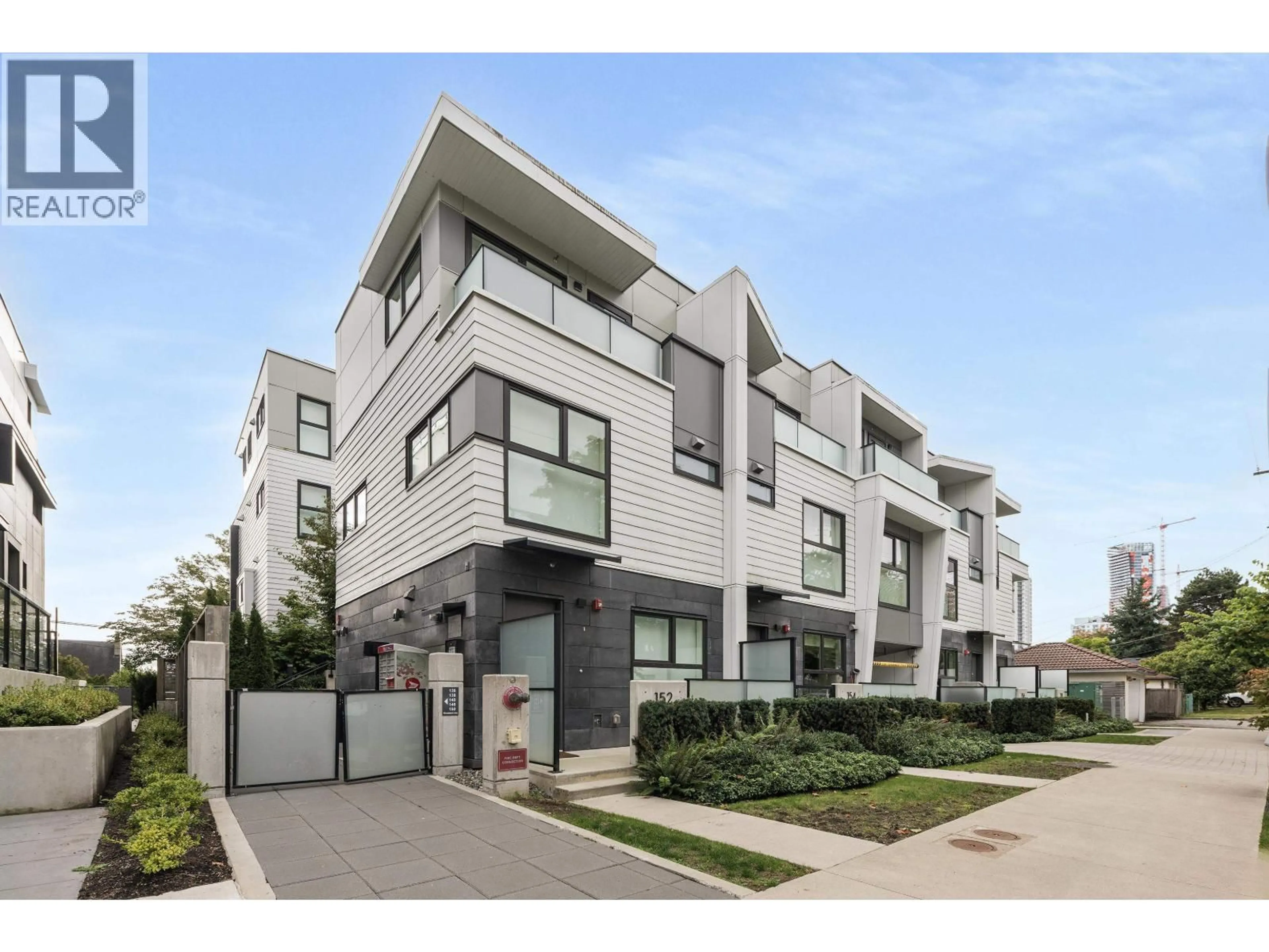 Unknown for 138 WOODSTOCK AVENUE, Vancouver British Columbia V5Y0N1