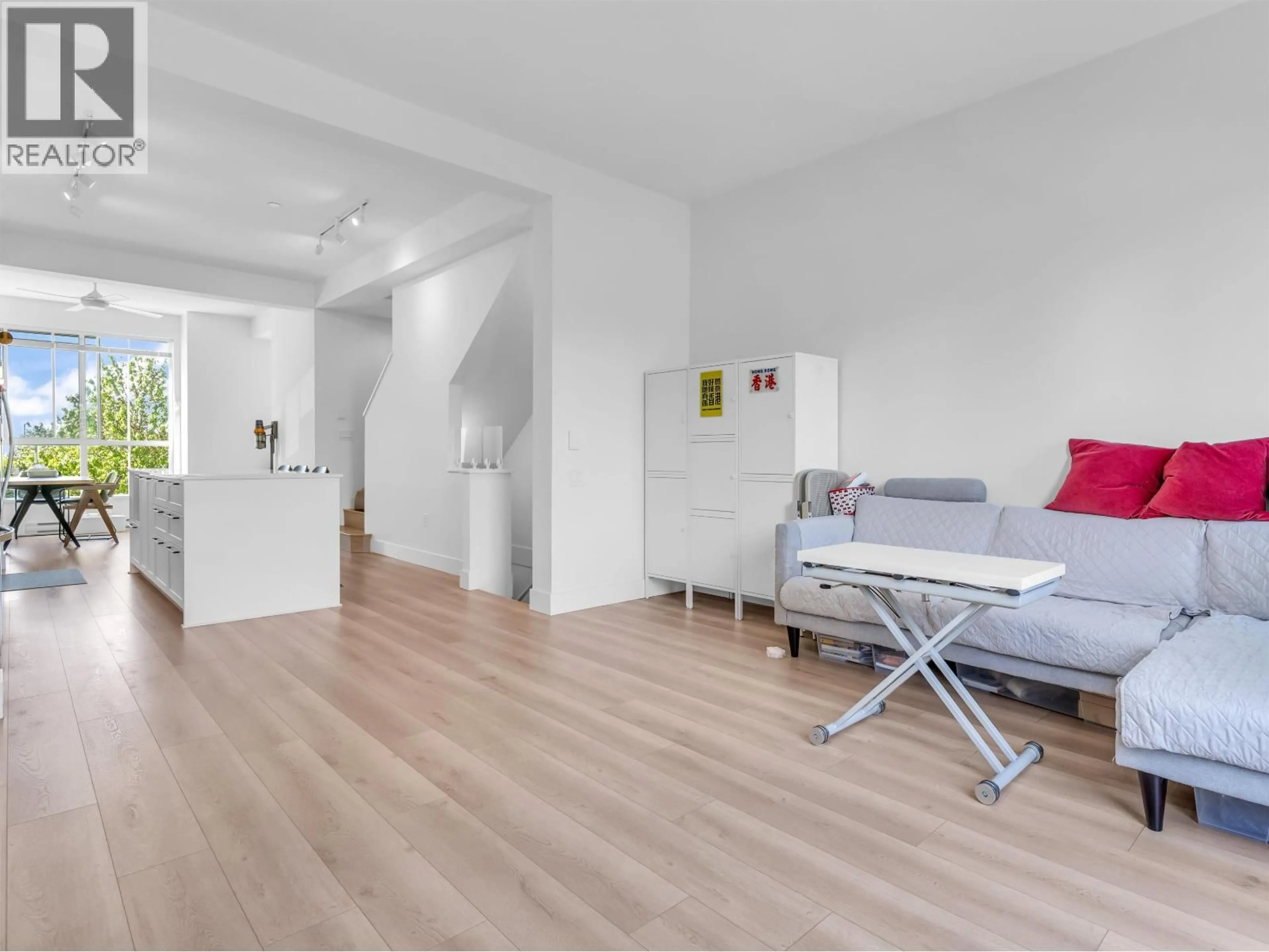 Living room with furniture, unknown for 36 - 4716 ORCA WAY, Tsawwassen British Columbia V4M0E5