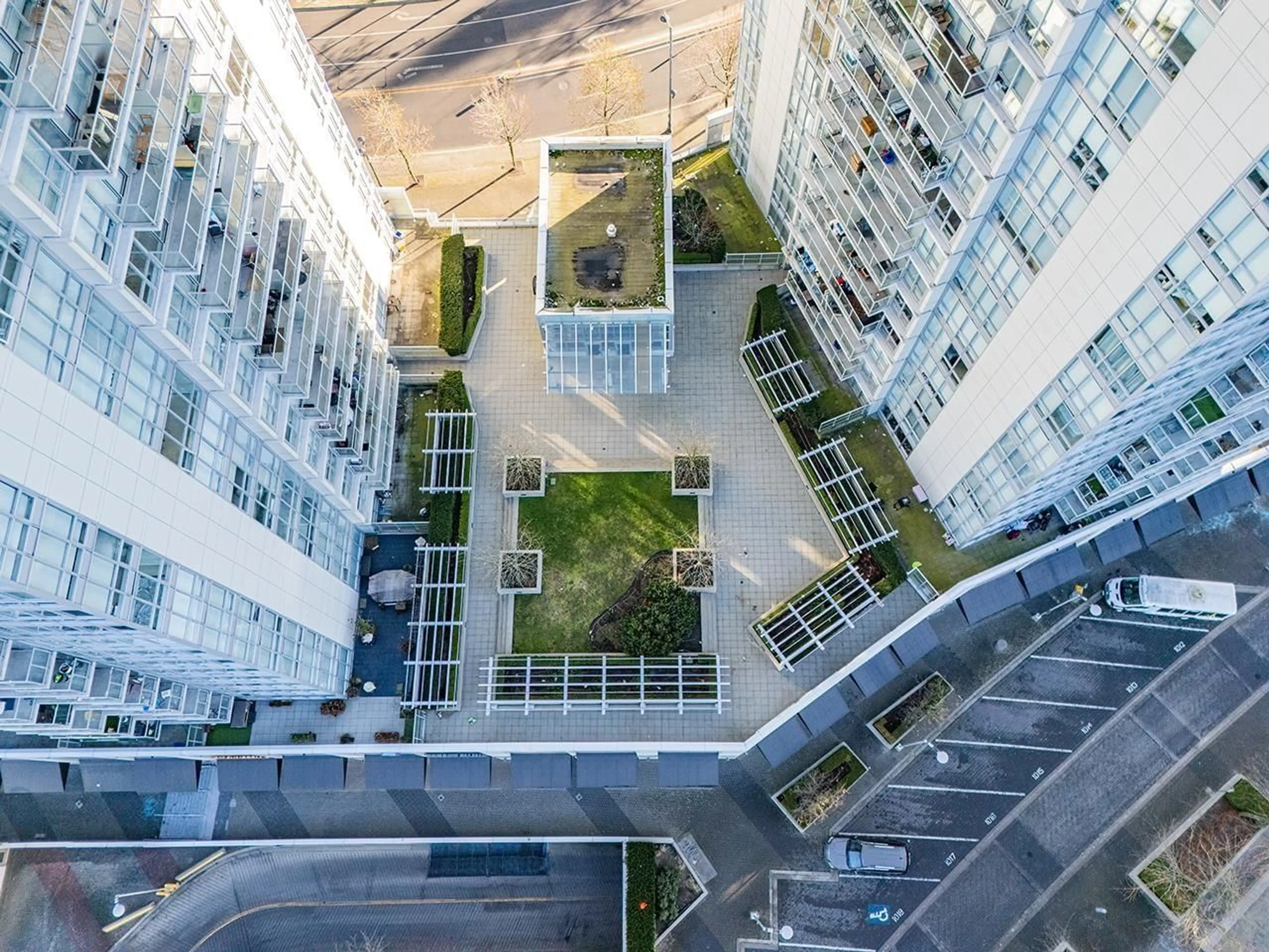 A pic from outside/outdoor area/front of a property/back of a property/a pic from drone, city buildings view from balcony for 2509 - 13688 100 AVENUE, Surrey British Columbia V3T0G5