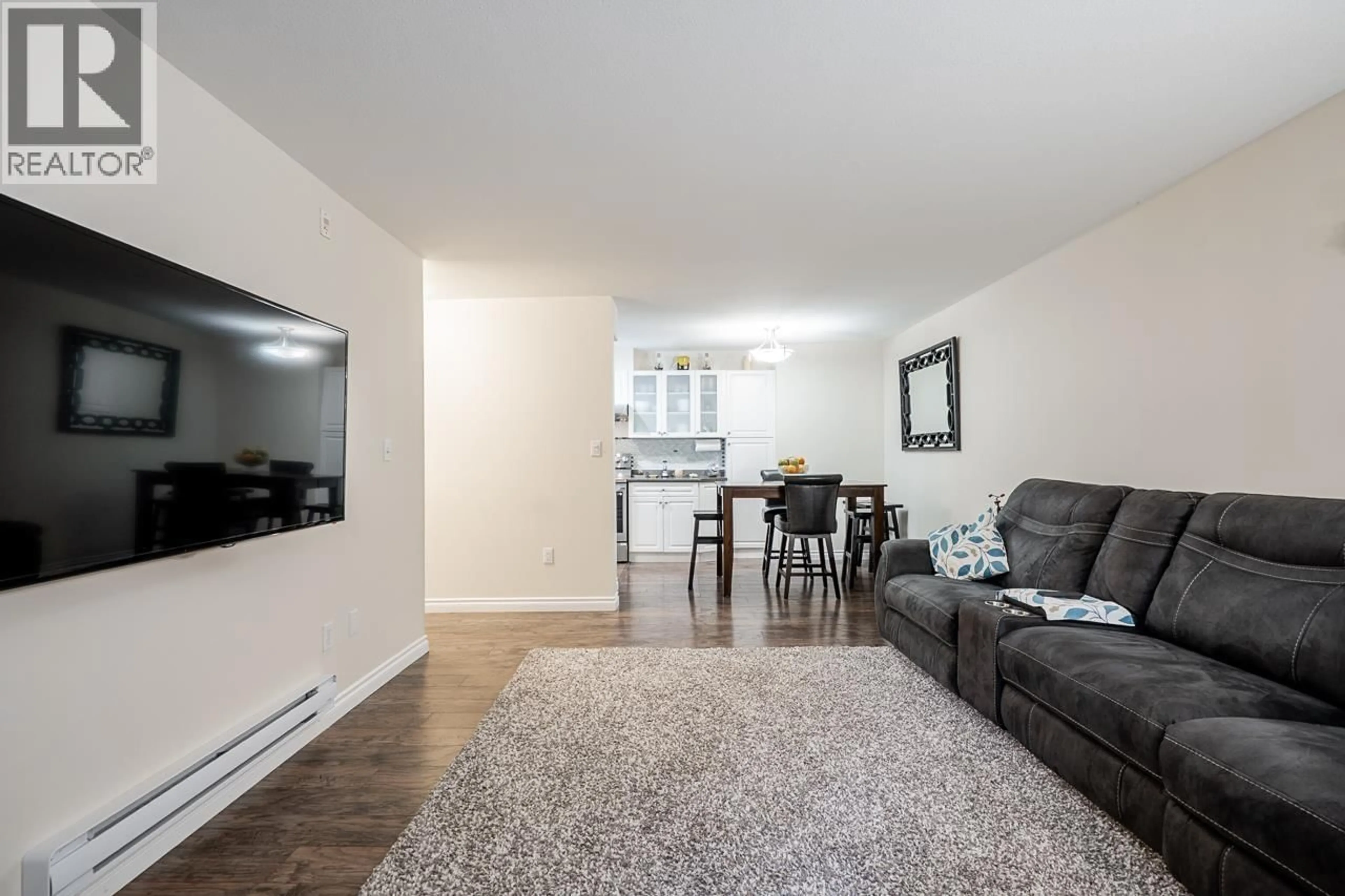 Living room with furniture, unknown for 106 - 1200 PACIFIC STREET, Coquitlam British Columbia V3B6K2