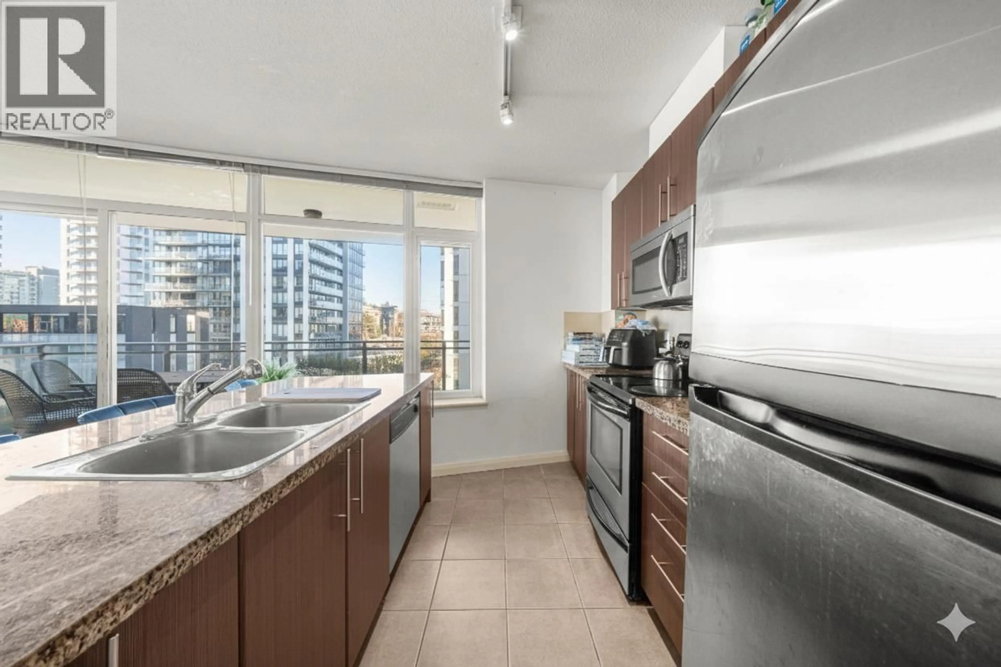 Standard kitchen, unknown for 1006 - 898 CARNARVON STREET, New Westminster British Columbia V3M0C3