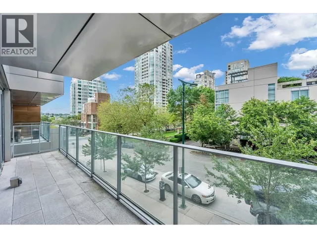 303 - 1480 HOWE STREET, Vancouver 2