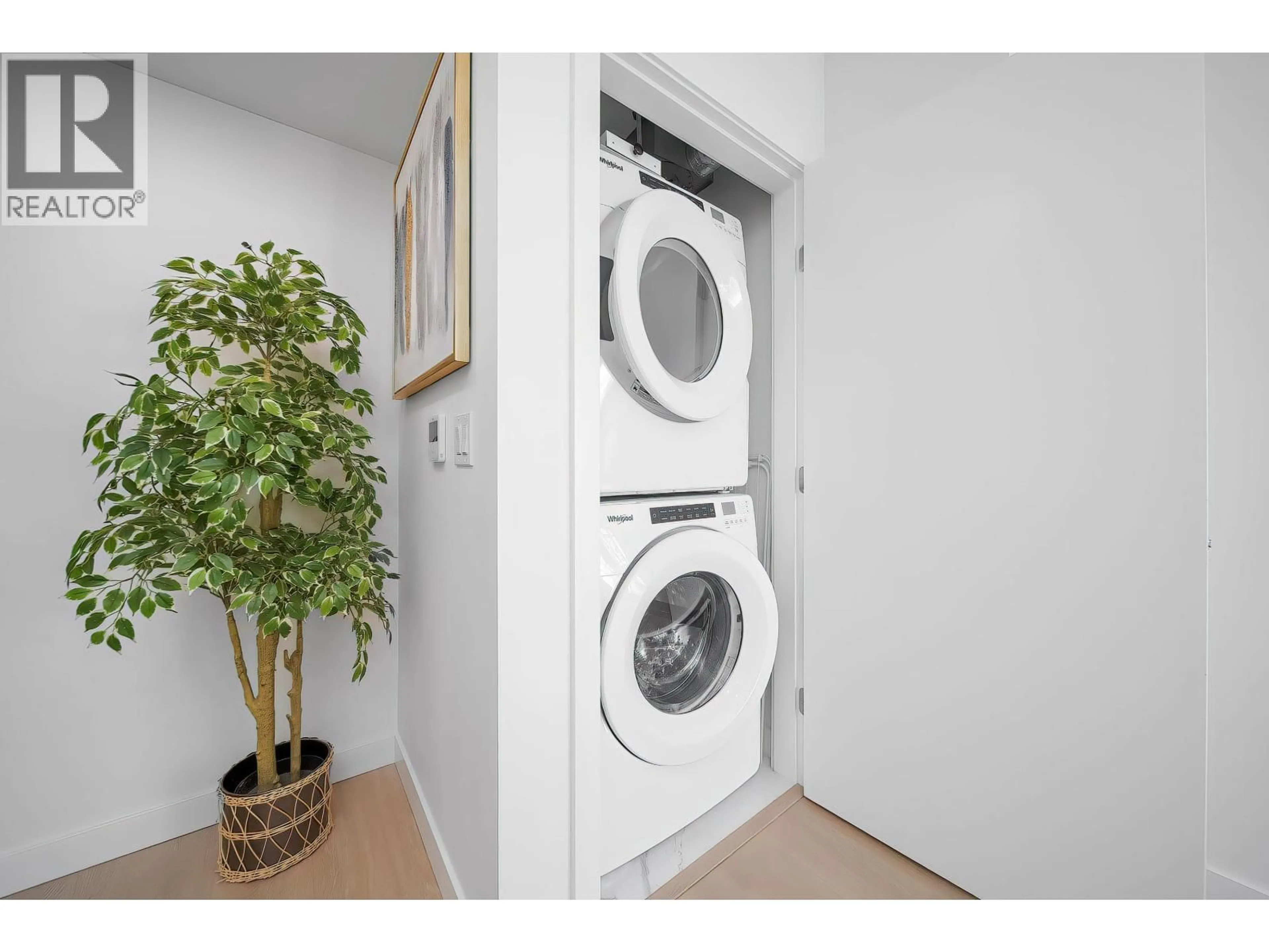 Laundry room for 2501 - 7769 PARK CRESCENT, Burnaby British Columbia V3N0J7