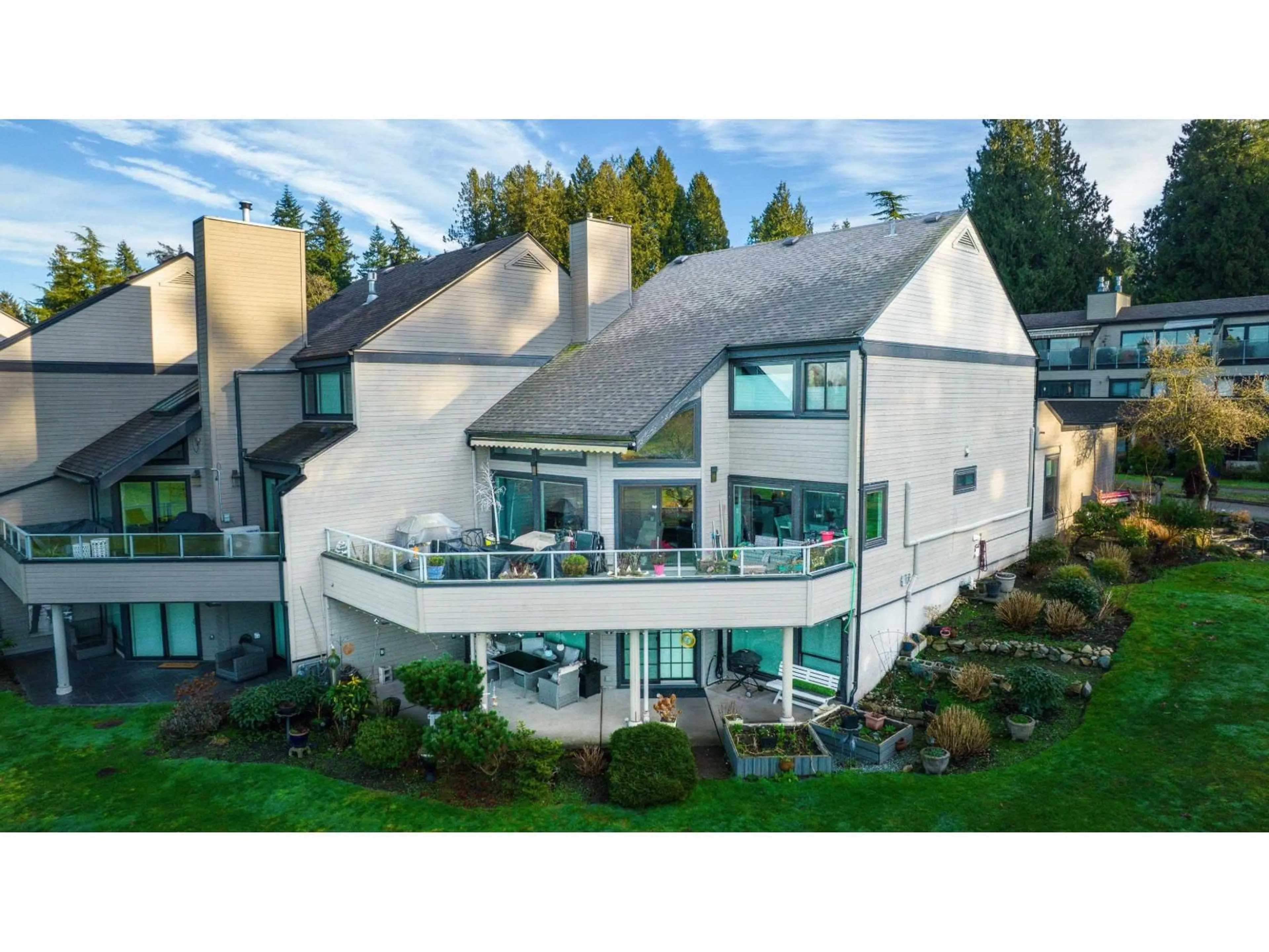 A pic from outside/outdoor area/front of a property/back of a property/a pic from drone, mountain view for 3603 NICO WYND DRIVE, Surrey British Columbia V4P1J1