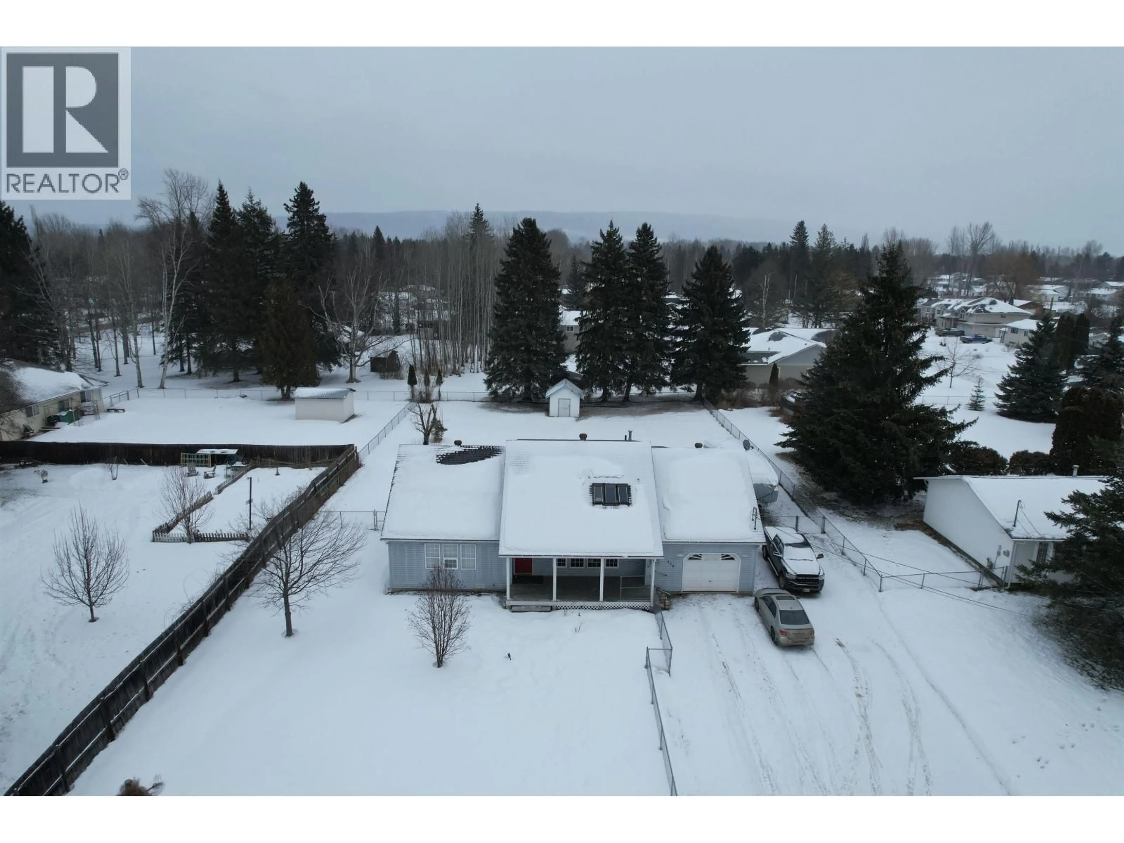 A pic from outside/outdoor area/front of a property/back of a property/a pic from drone, mountain view for 950 LAUREL ROAD, Quesnel British Columbia V2J5V4