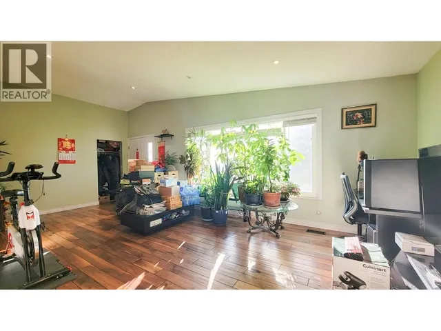 333 LOUELLEN STREET, New Westminster 5